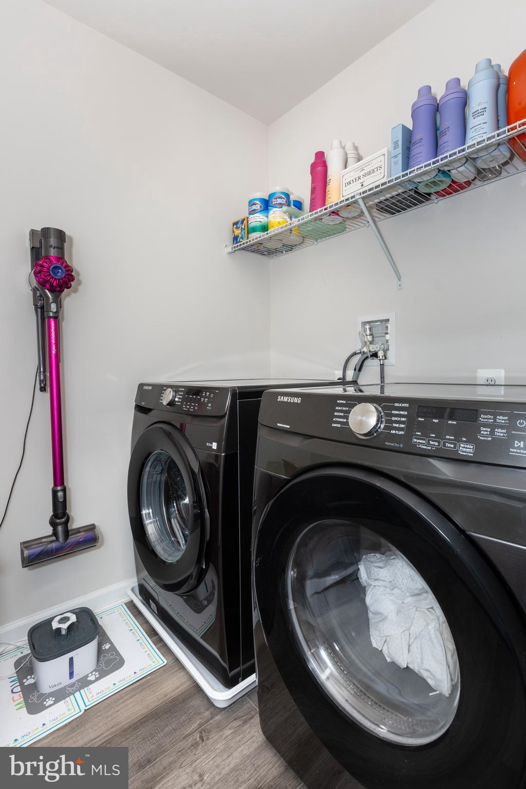 MEADE'S CROSSING - Residential