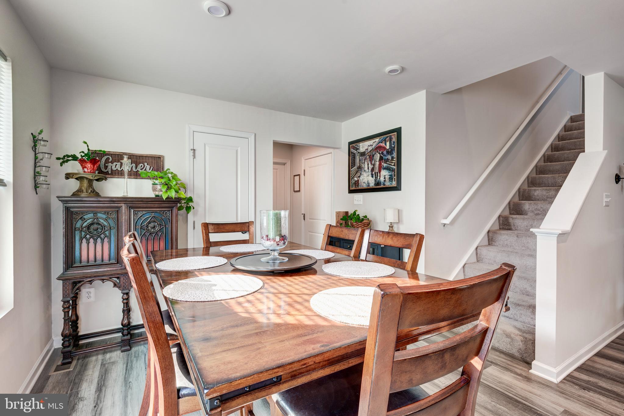 MEADE'S CROSSING - Residential