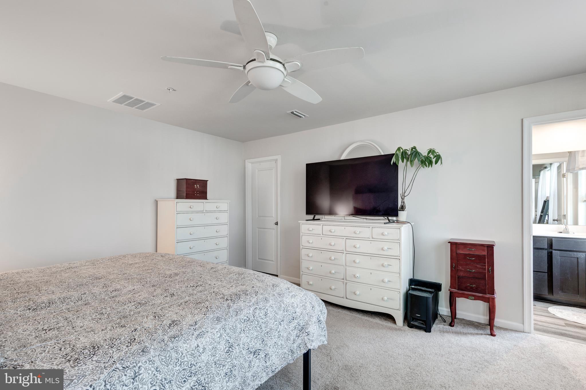 MEADE'S CROSSING - Residential