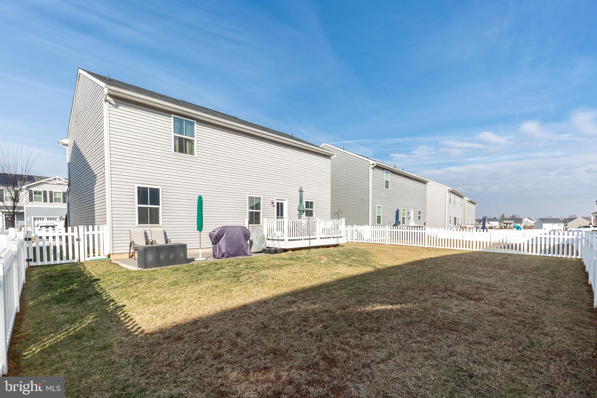 MEADE'S CROSSING - Residential