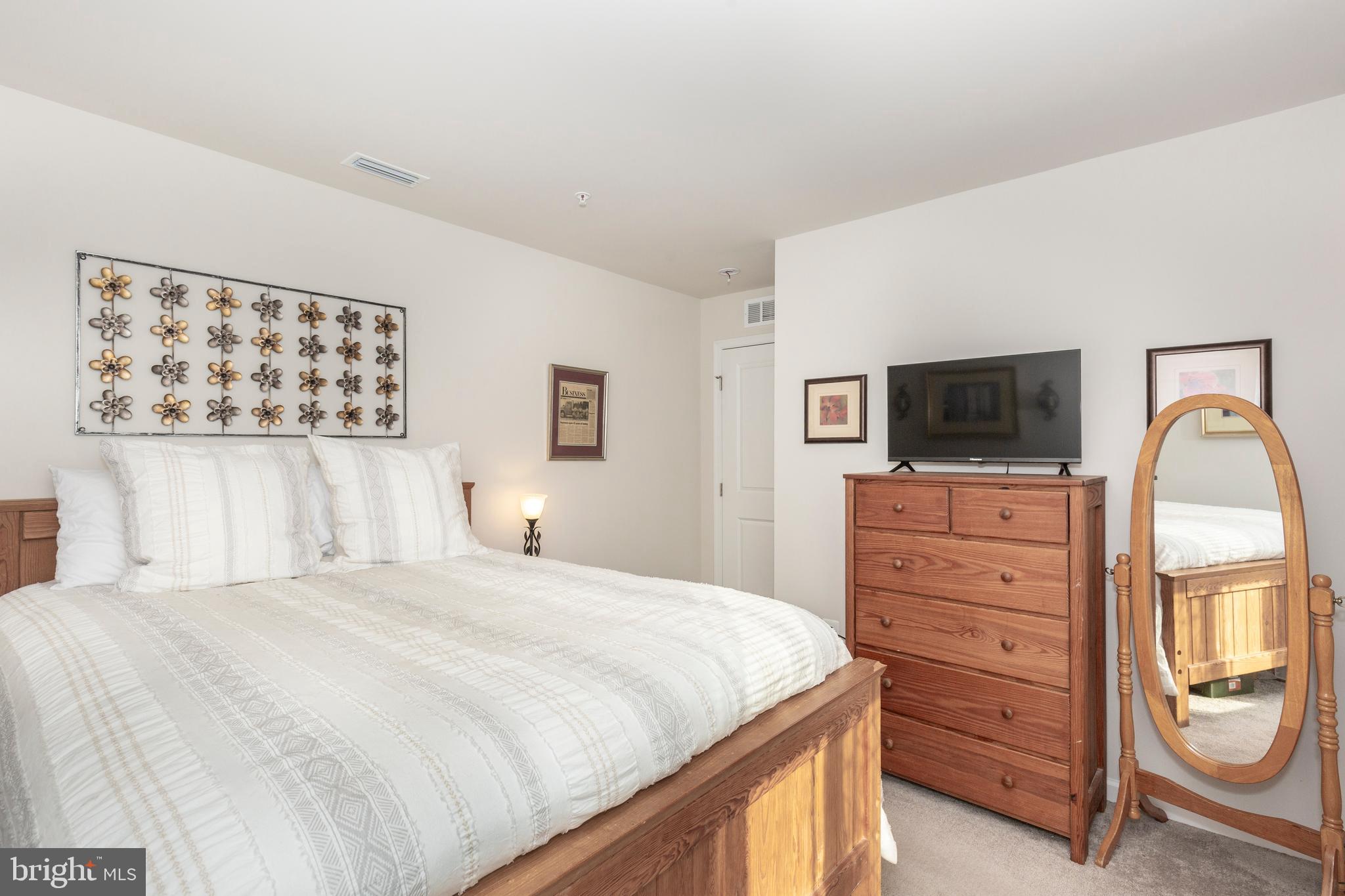 MEADE'S CROSSING - Residential