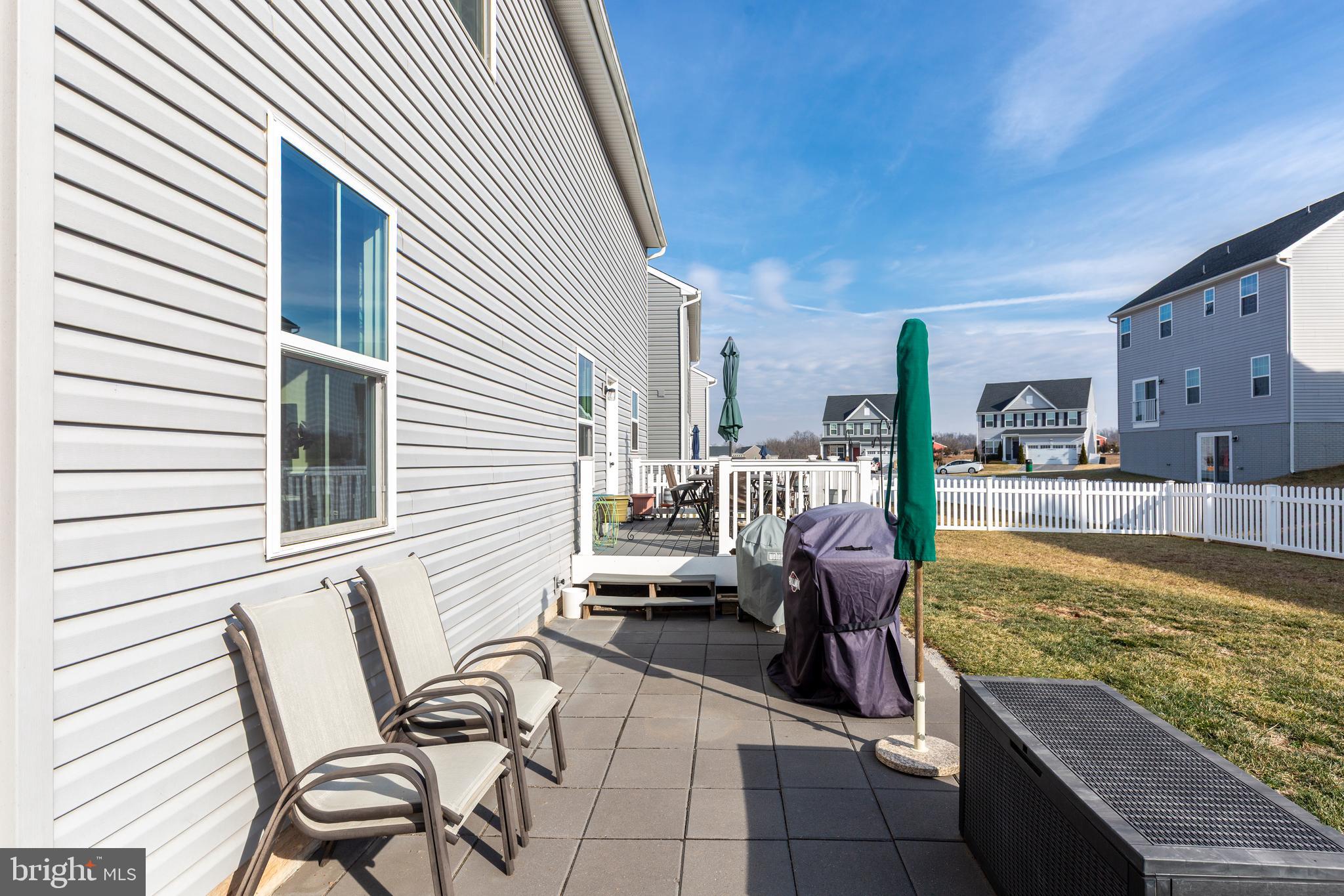 MEADE'S CROSSING - Residential