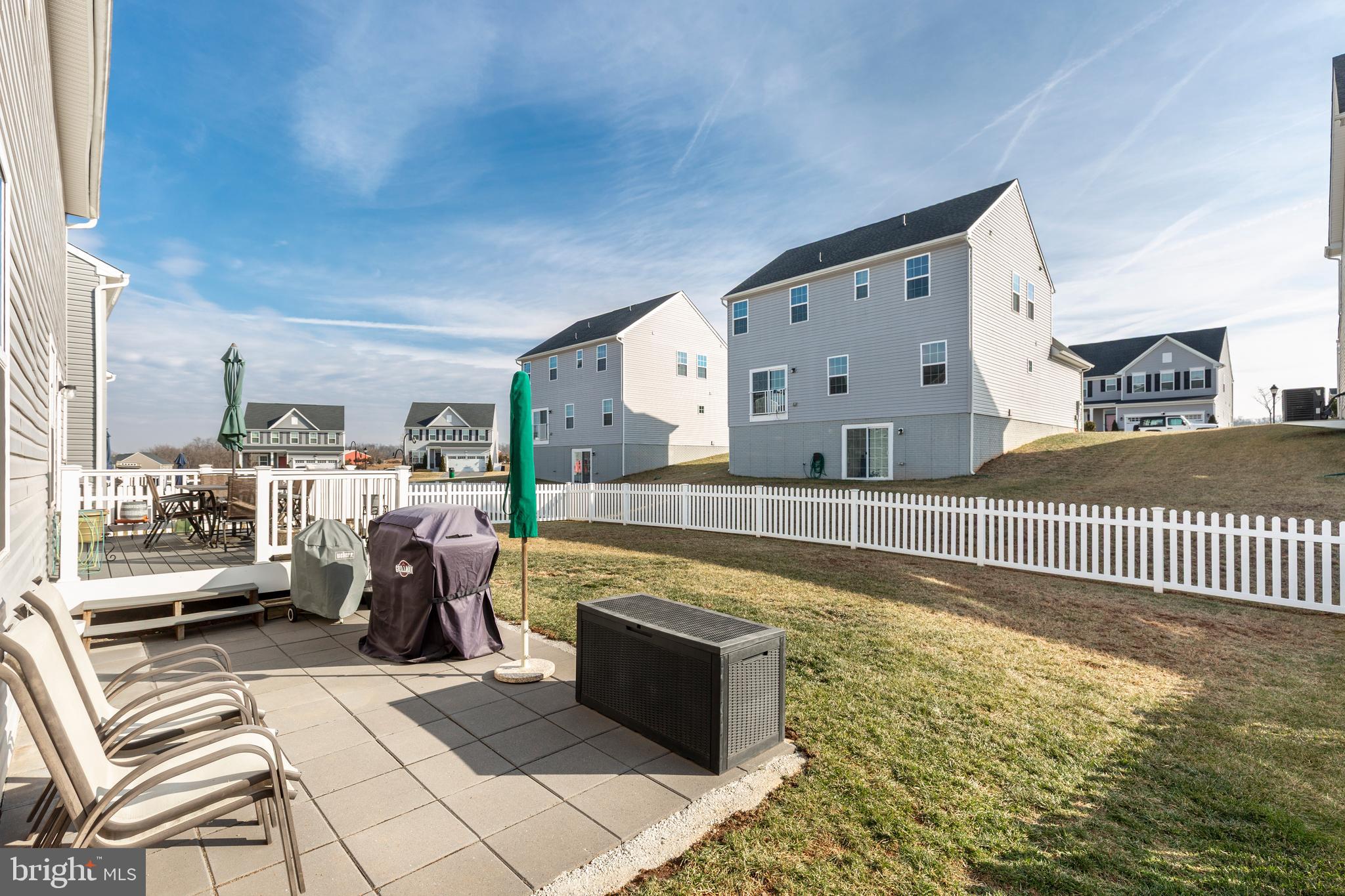 MEADE'S CROSSING - Residential