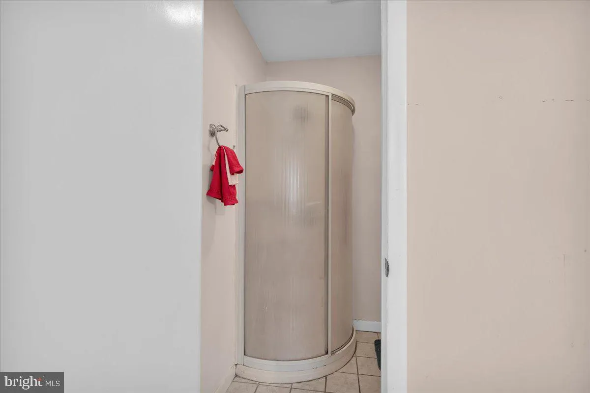 Millville, New Jersey 08332, United States, 3 Bedrooms Bedrooms, ,2 BathroomsBathrooms,Residential,Contingent,136228