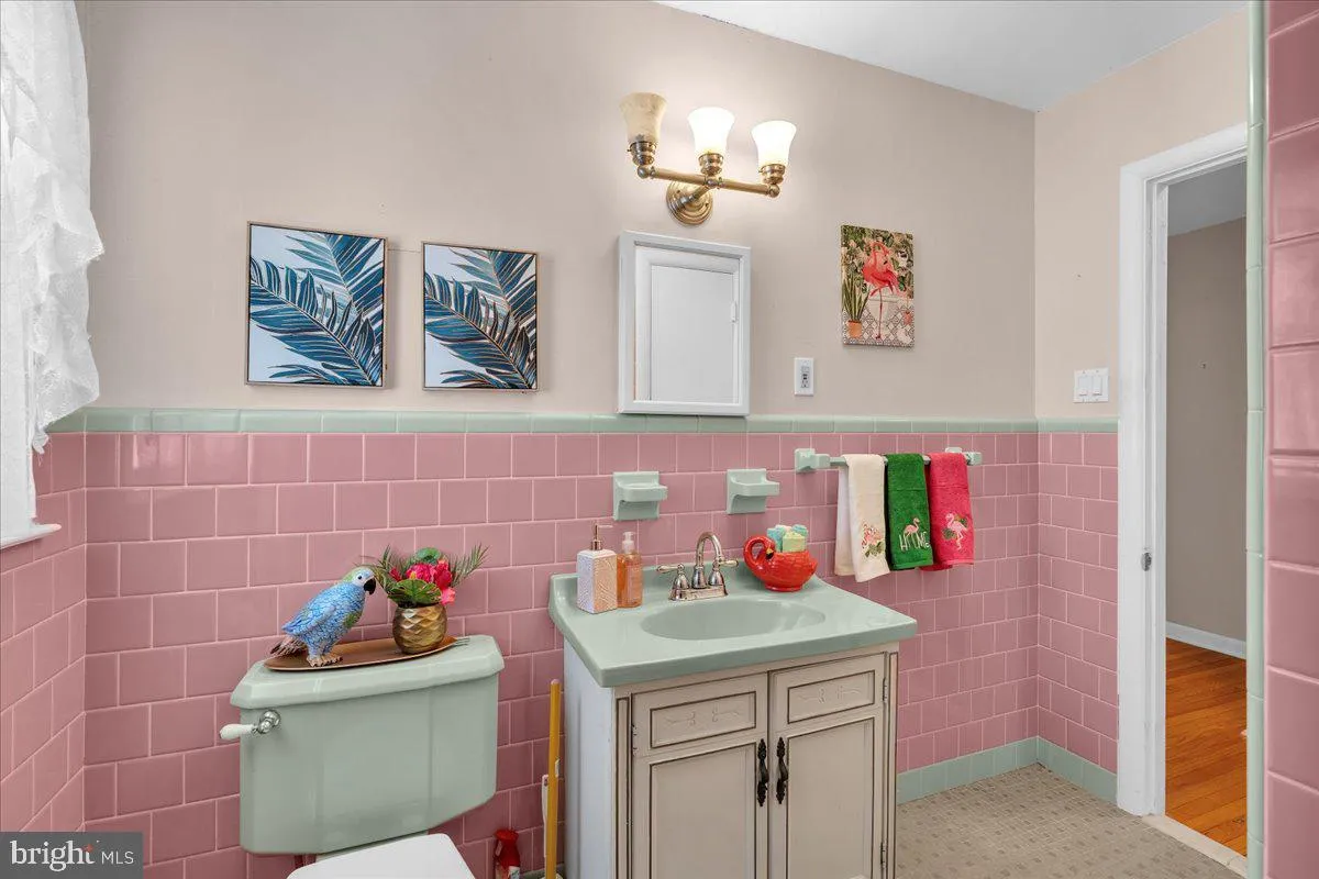 Millville, New Jersey 08332, United States, 3 Bedrooms Bedrooms, ,2 BathroomsBathrooms,Residential,Contingent,136228