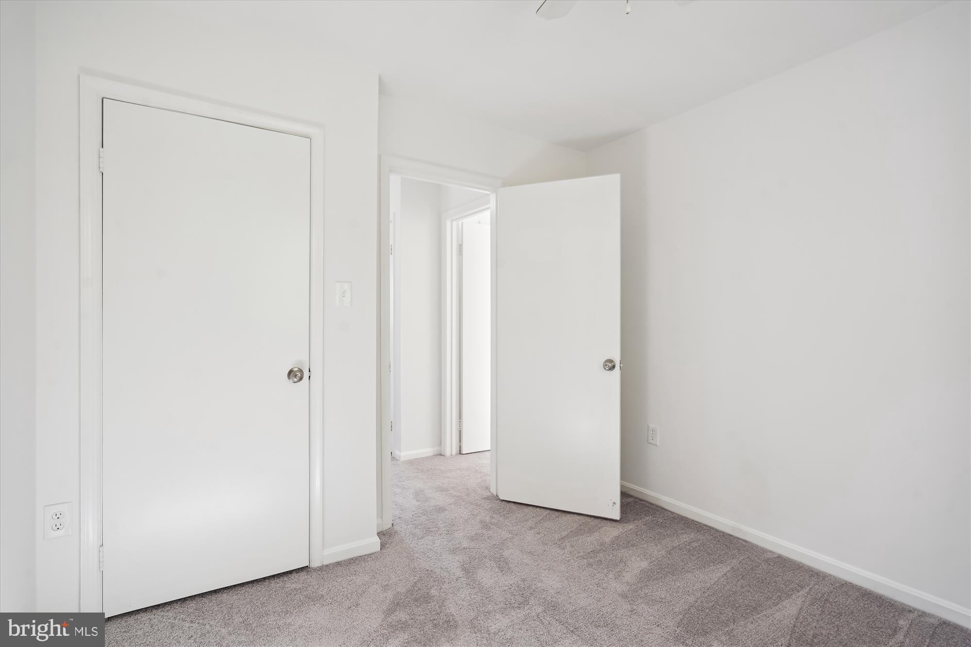 TERRACE TOWNHOUSES OF ANNANDALE - Residential