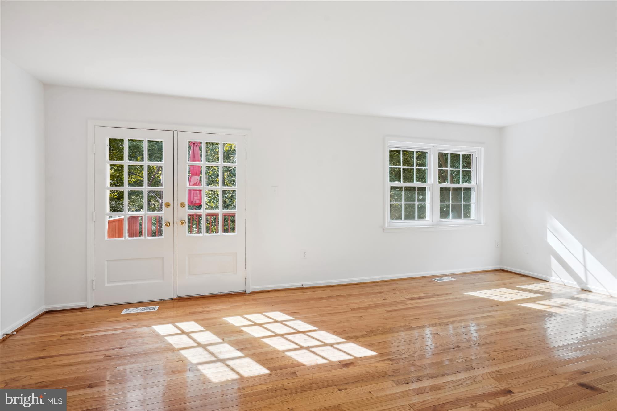 TERRACE TOWNHOUSES OF ANNANDALE - Residential