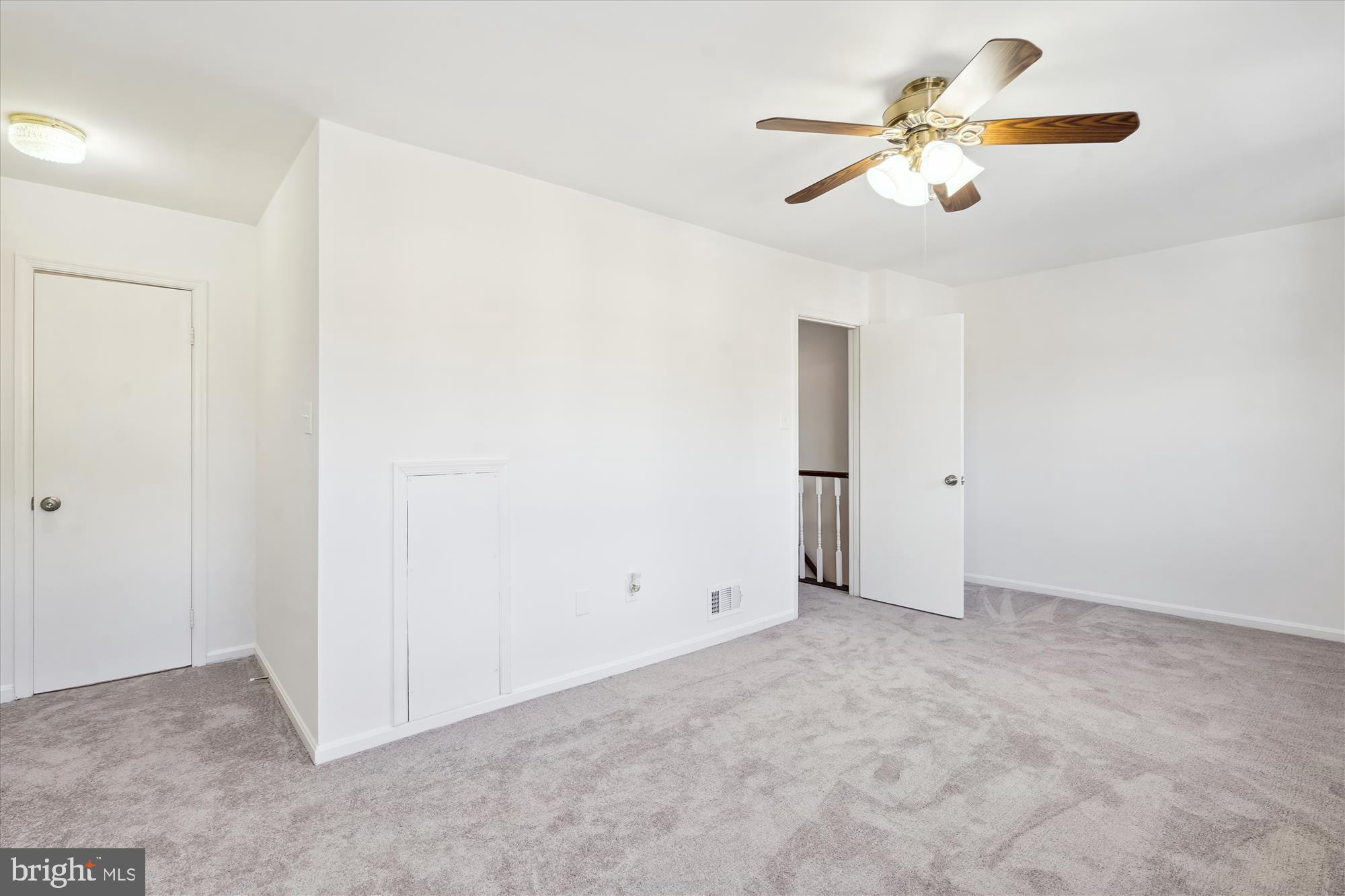 TERRACE TOWNHOUSES OF ANNANDALE - Residential