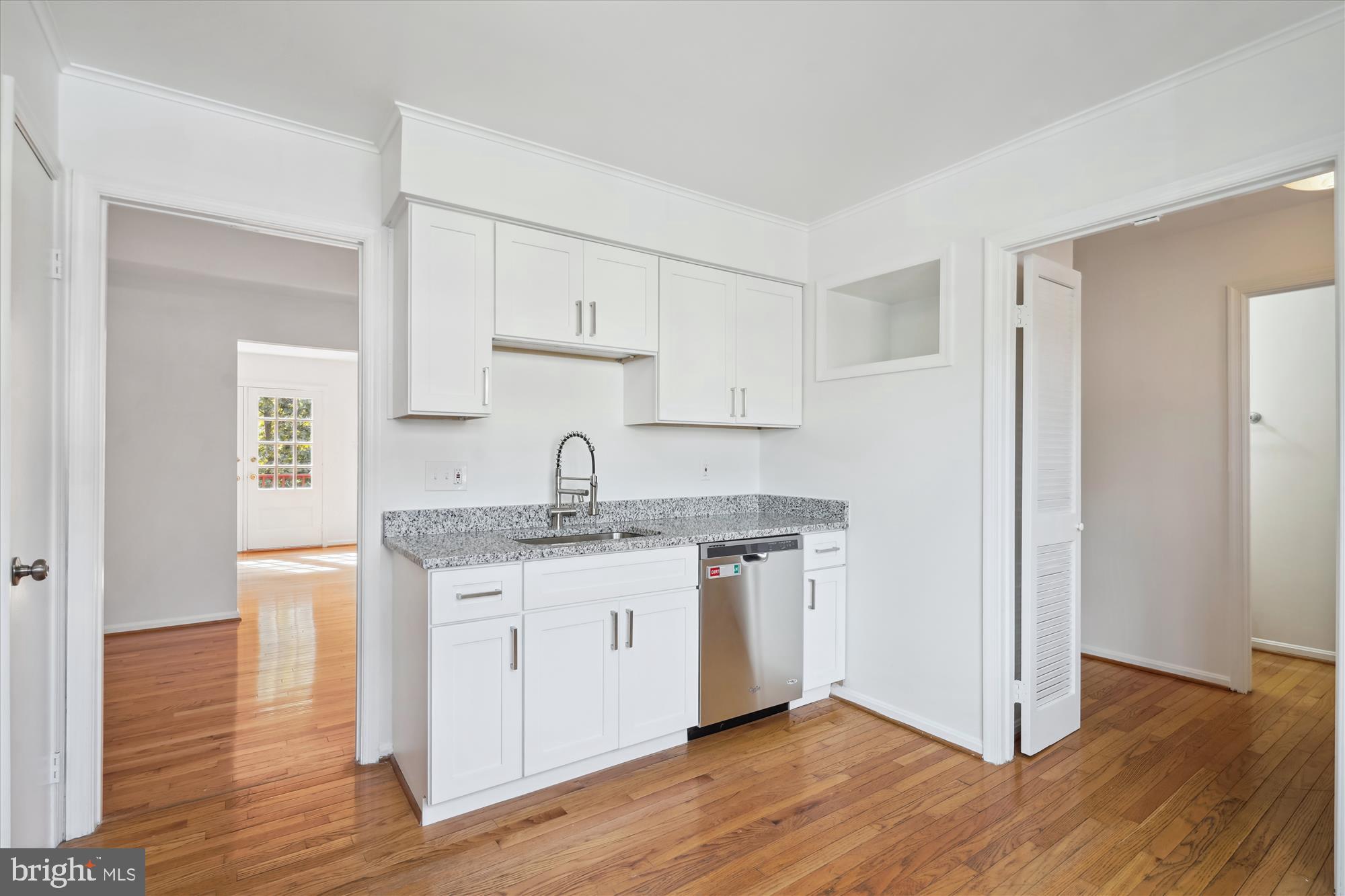 TERRACE TOWNHOUSES OF ANNANDALE - Residential