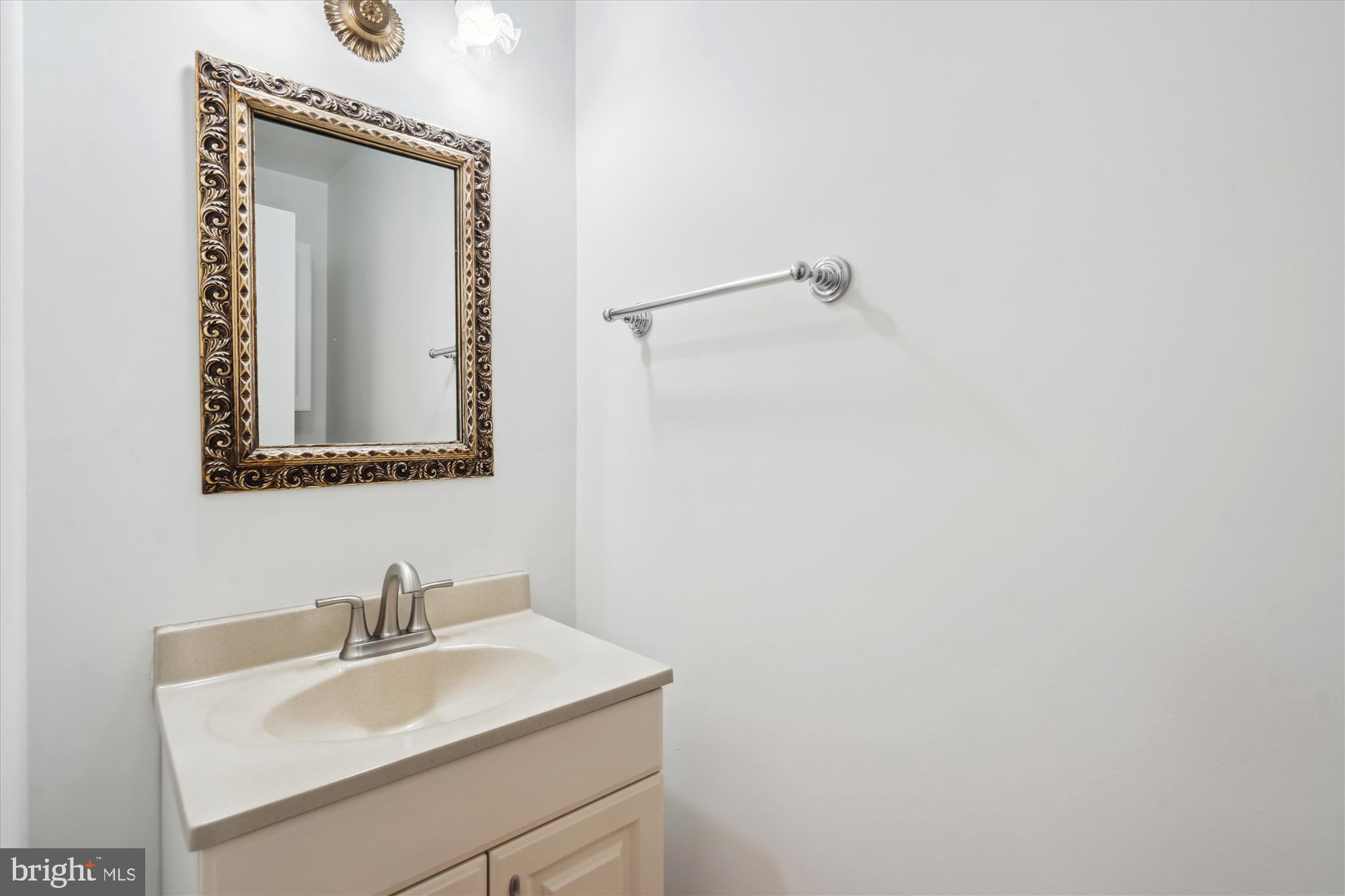 TERRACE TOWNHOUSES OF ANNANDALE - Residential