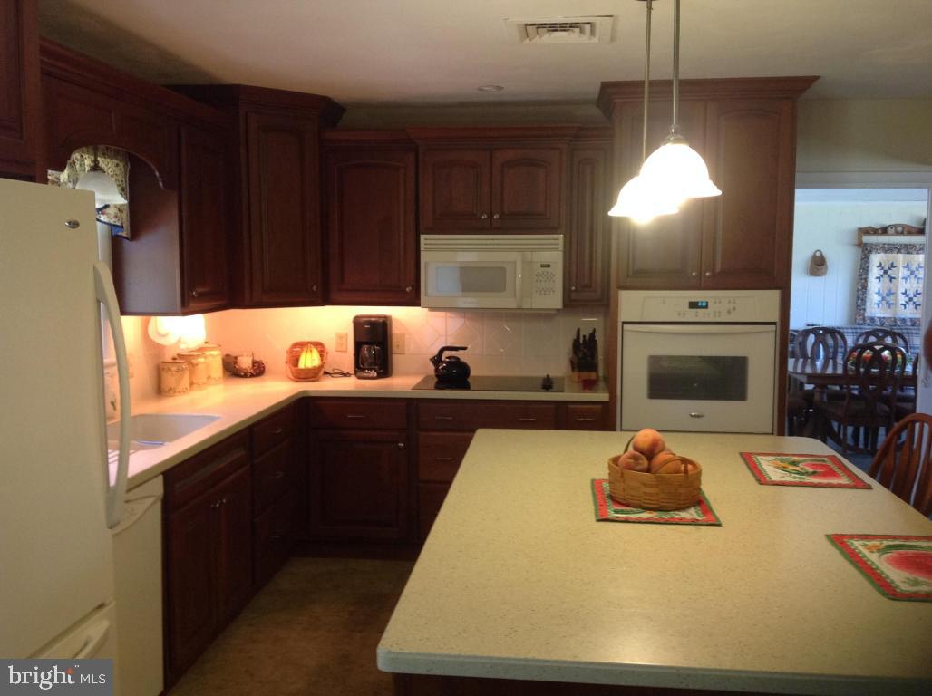 LANDISVILLE - Residential