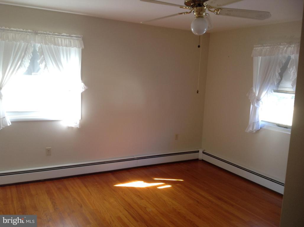 LANDISVILLE - Residential