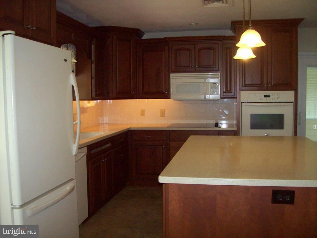LANDISVILLE - Residential