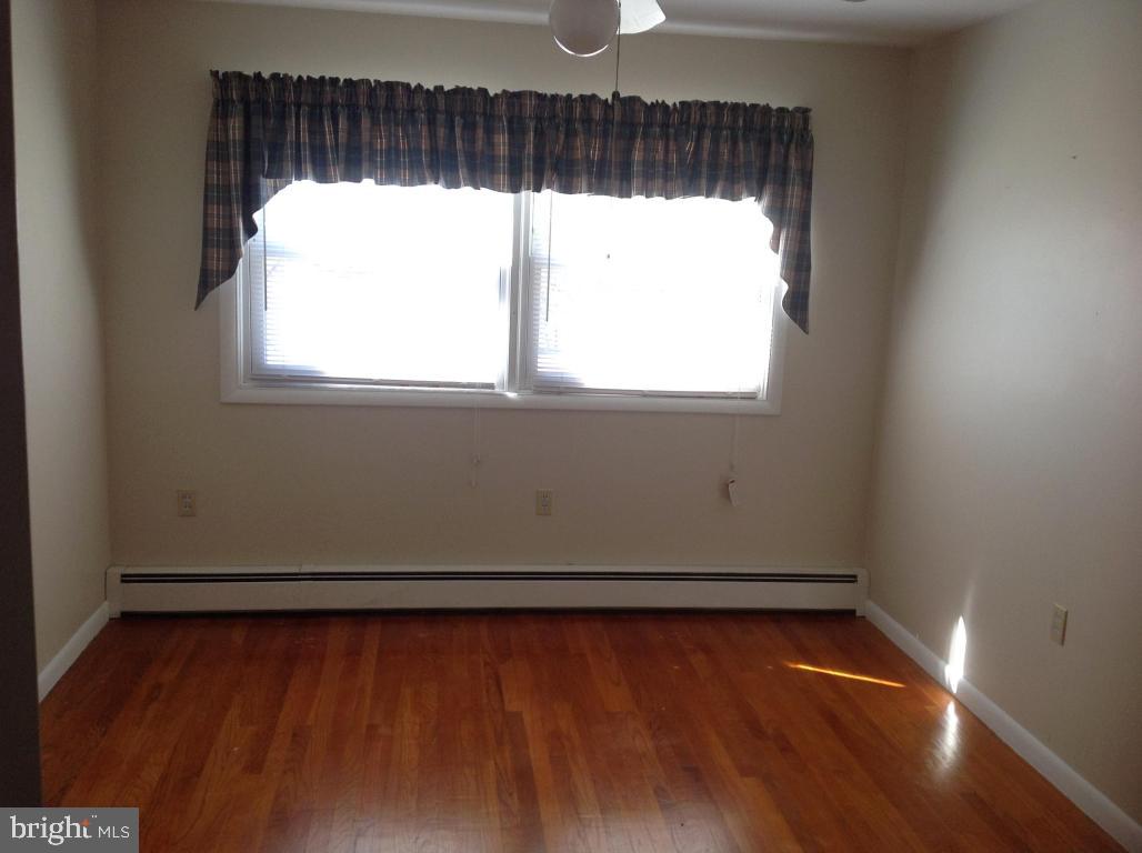 LANDISVILLE - Residential
