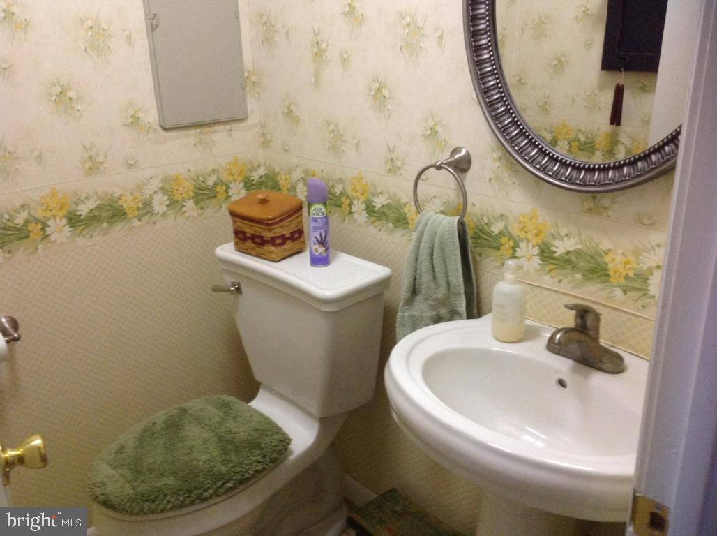 LANDISVILLE - Residential