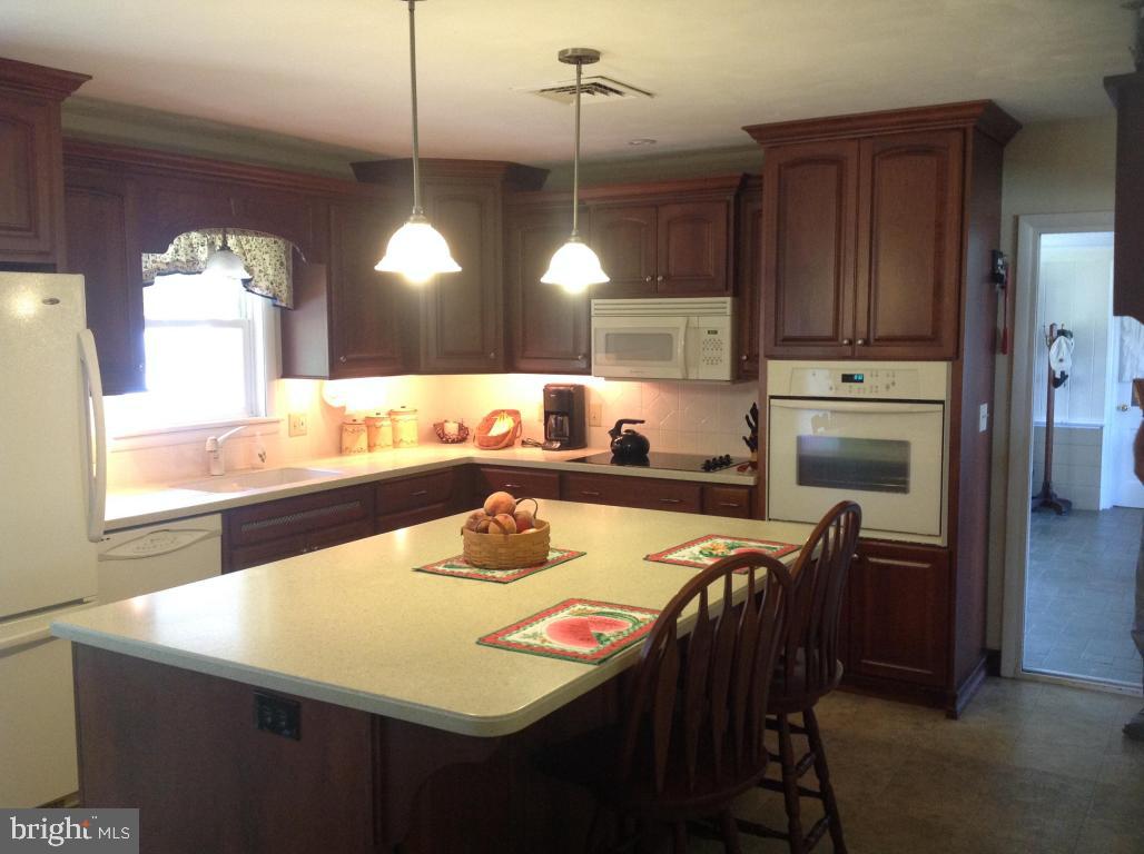 LANDISVILLE - Residential