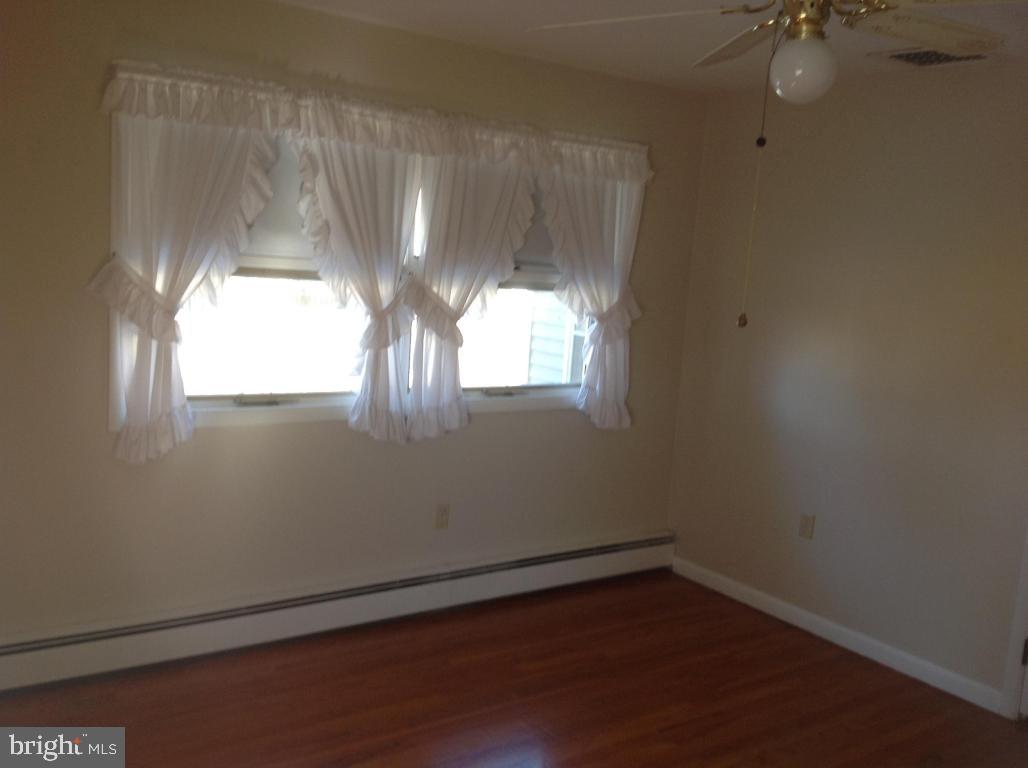 LANDISVILLE - Residential
