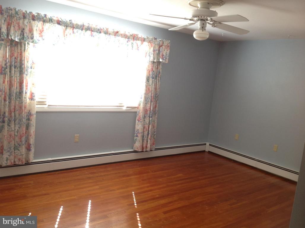 LANDISVILLE - Residential