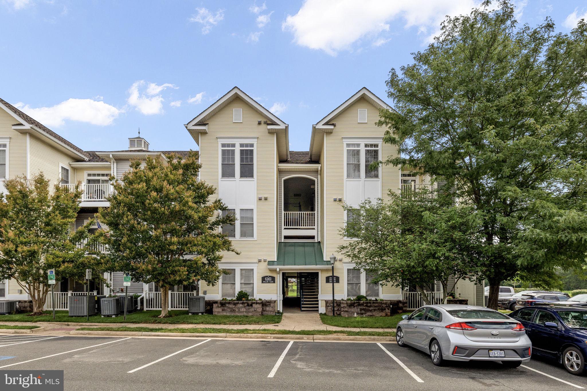 6161 WILLOW PLACE 207