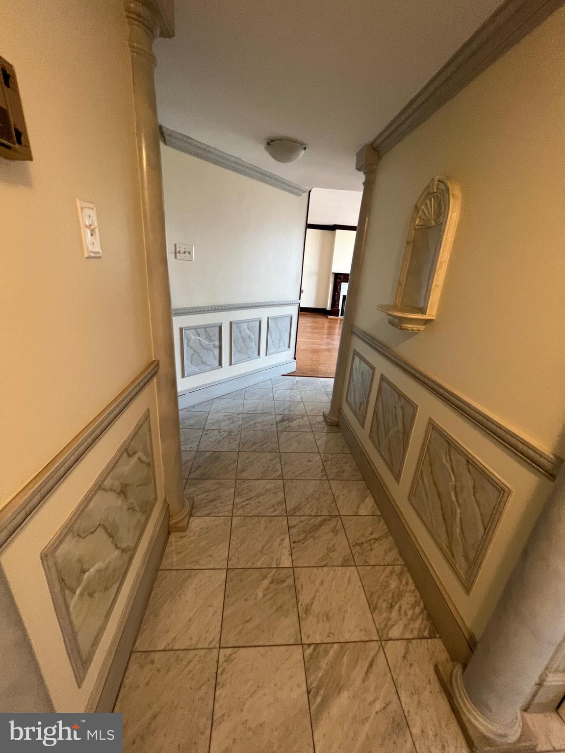 3800 FAIRFAX DRIVE 1705