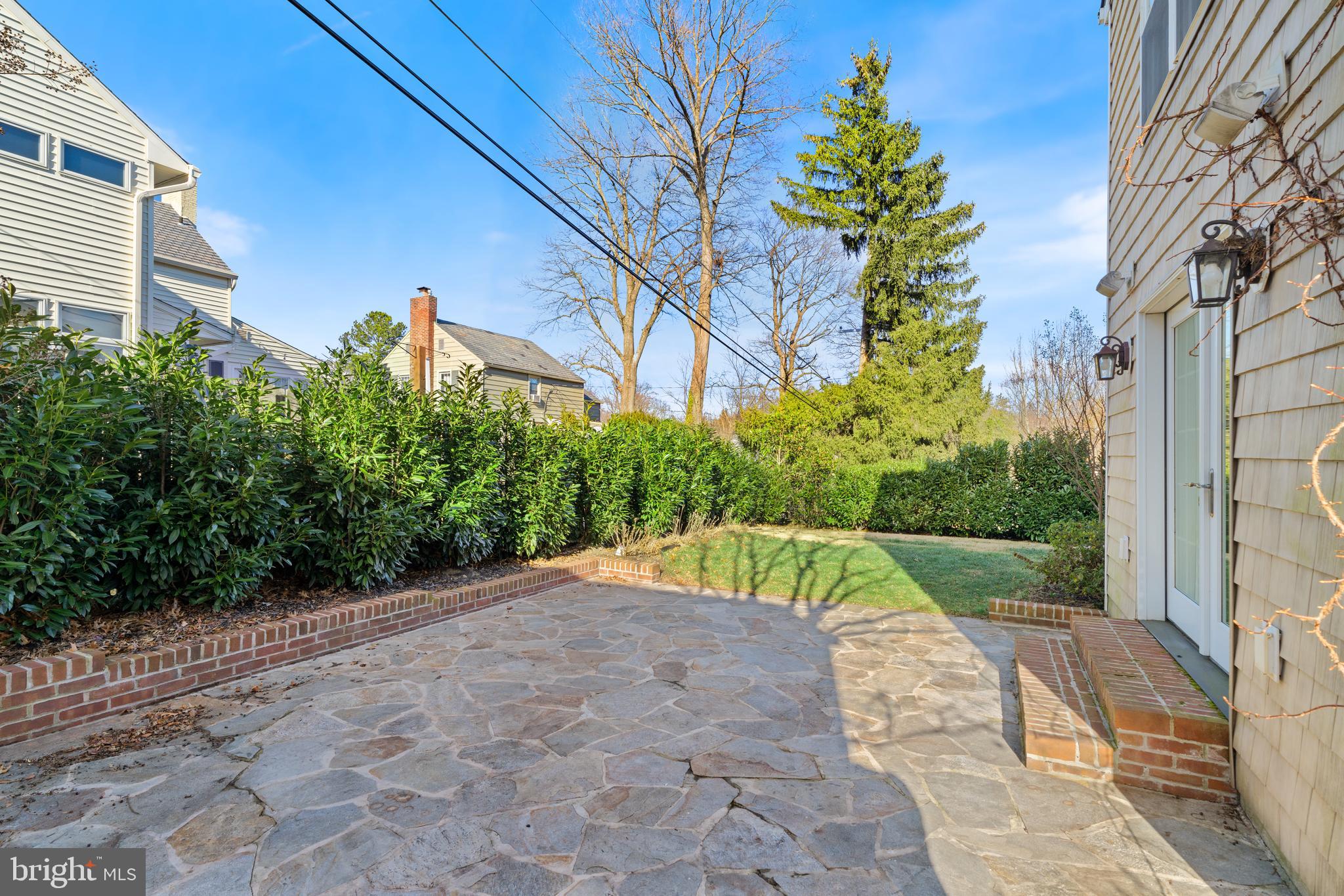 OVERBROOK - Residential