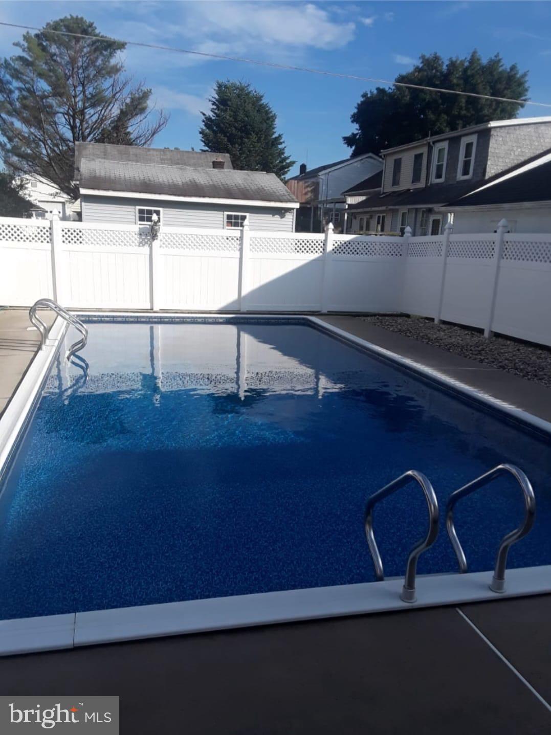 1106 E BELLEVUE AVENUE