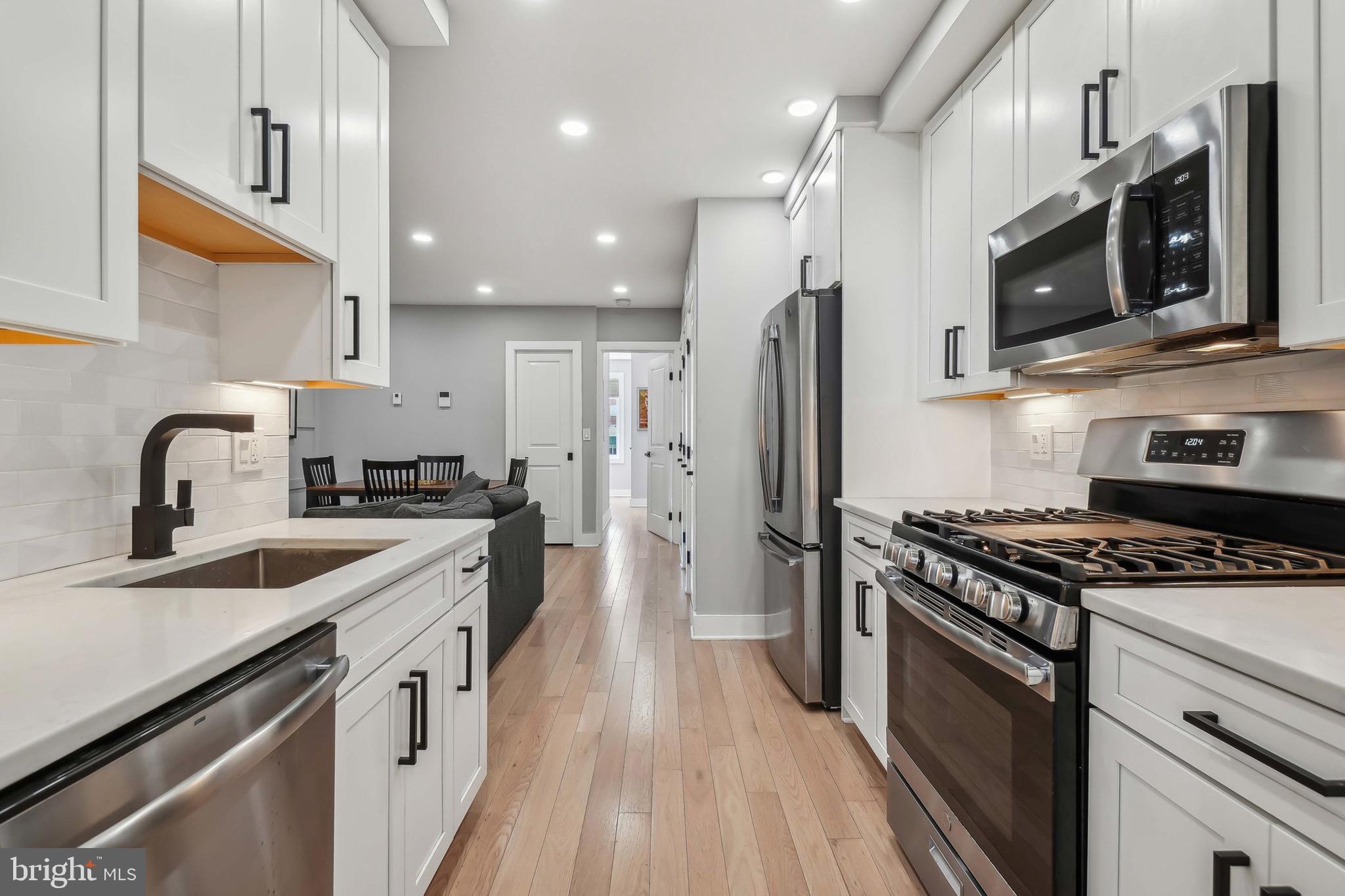 1404 HOLBROOK STREET NE 2