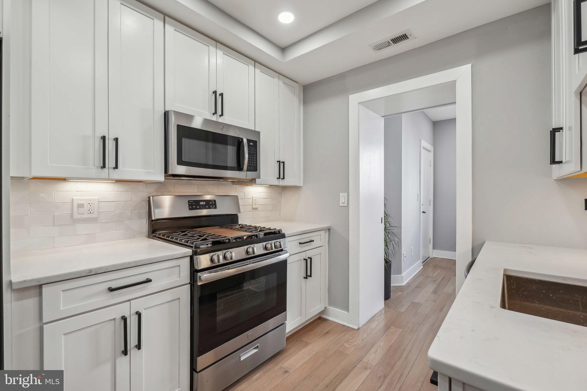 1404 HOLBROOK STREET NE 2