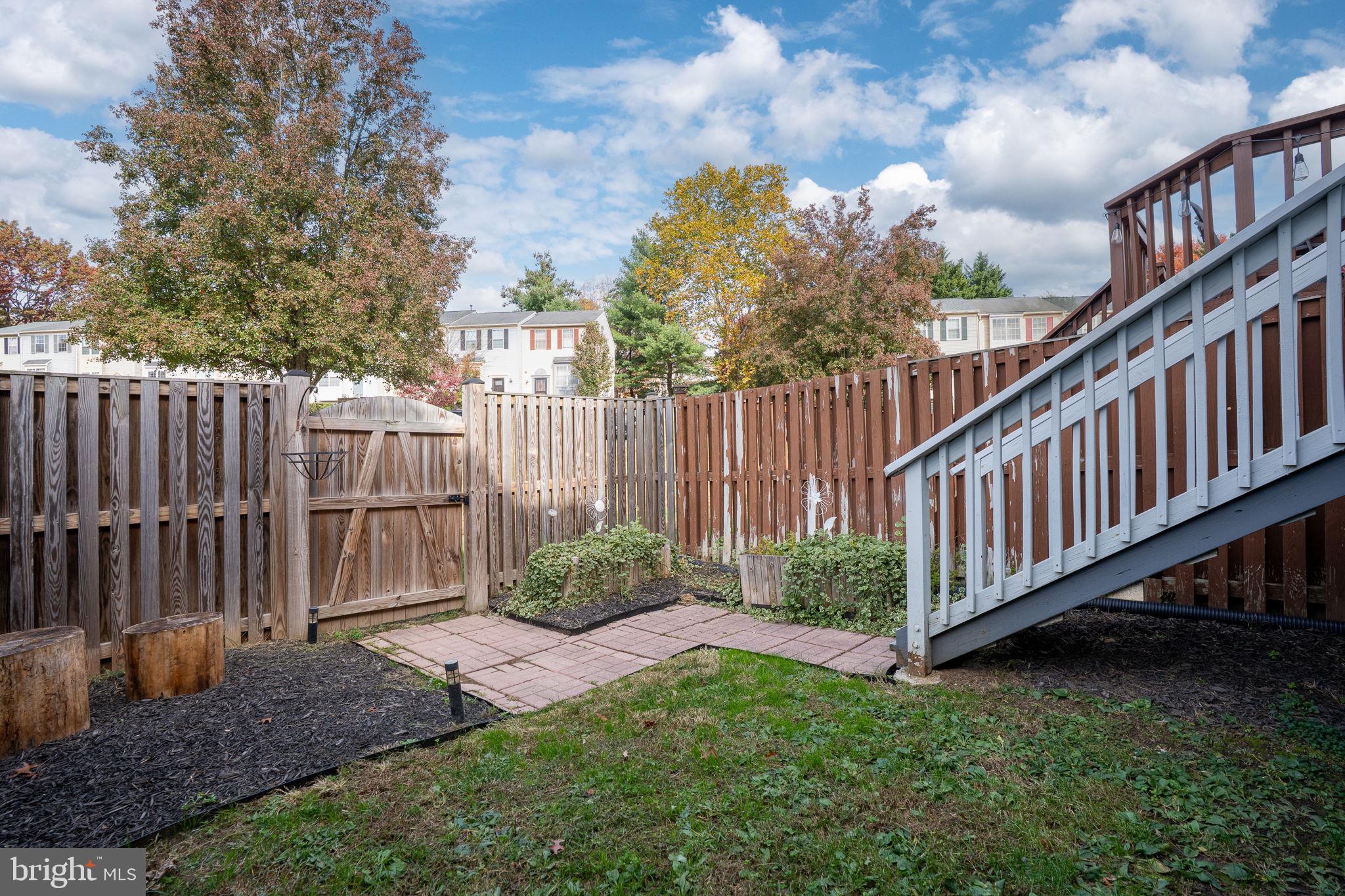 WAYSIDE VILLAGE - Residential