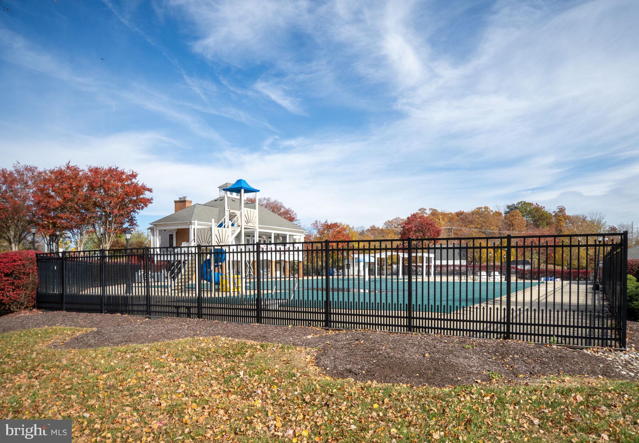 WAYSIDE VILLAGE - Residential