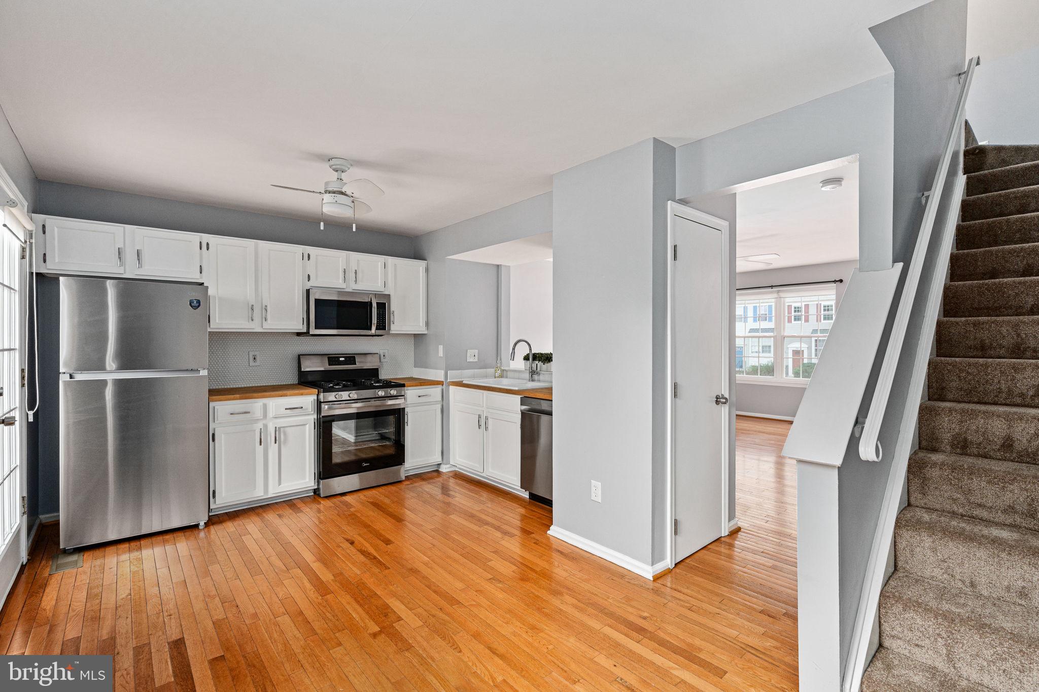 WAYSIDE VILLAGE - Residential