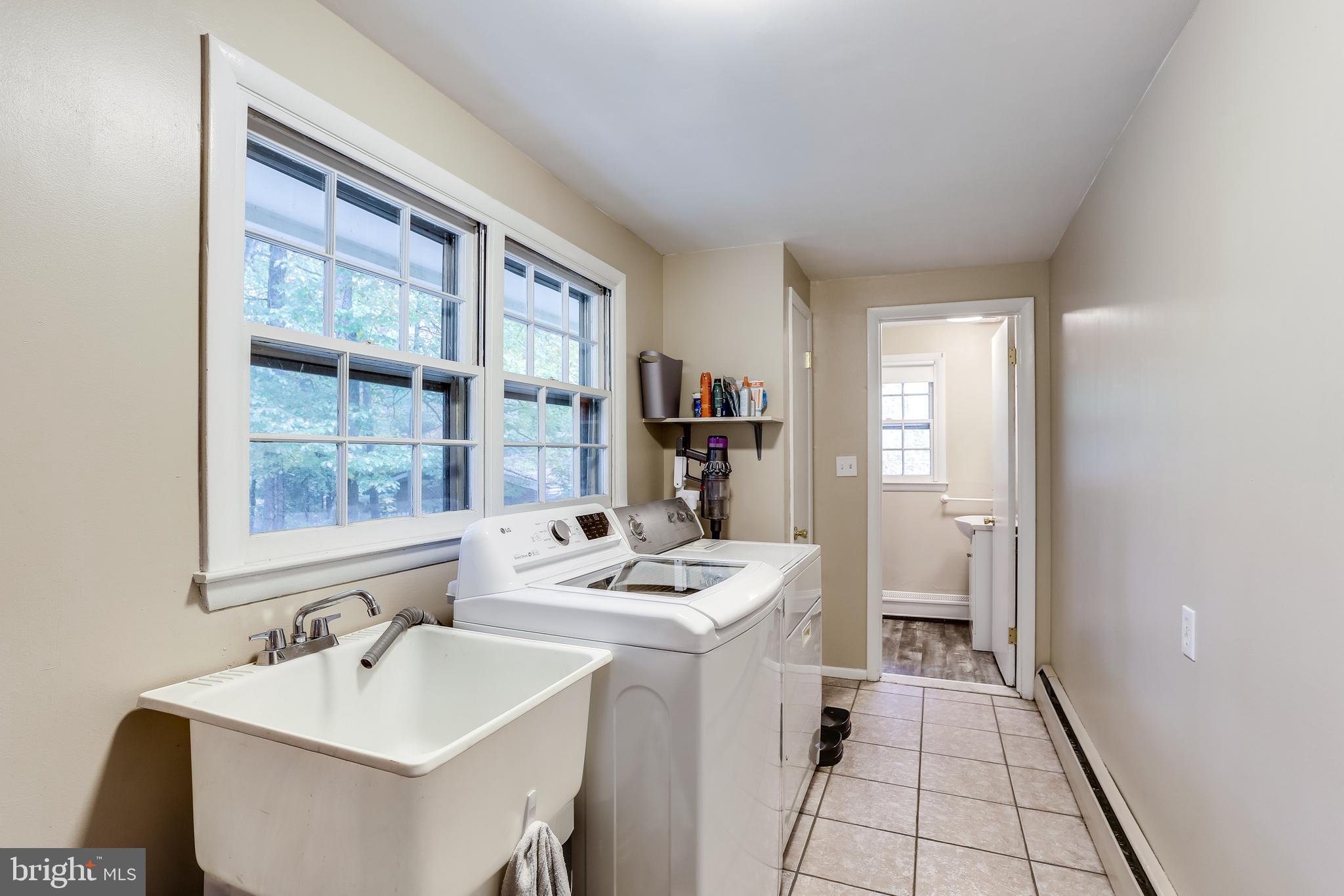 CHESTNUT HILL ESTATES - Residential