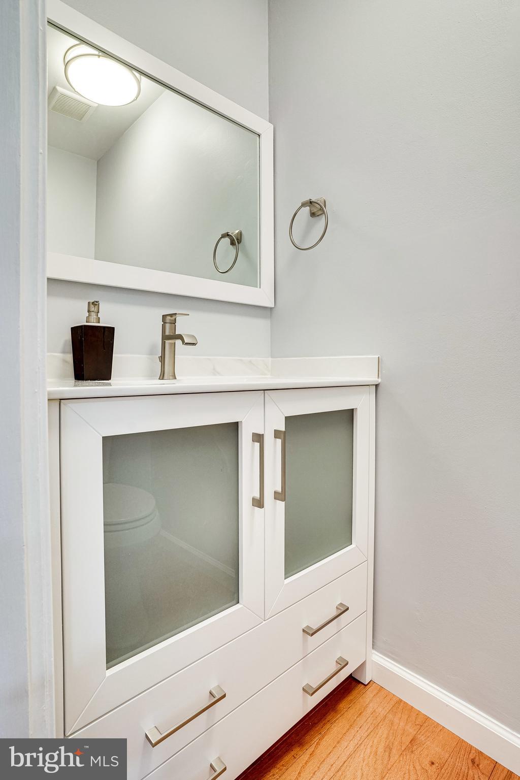 LAKEPOINTE - Residential