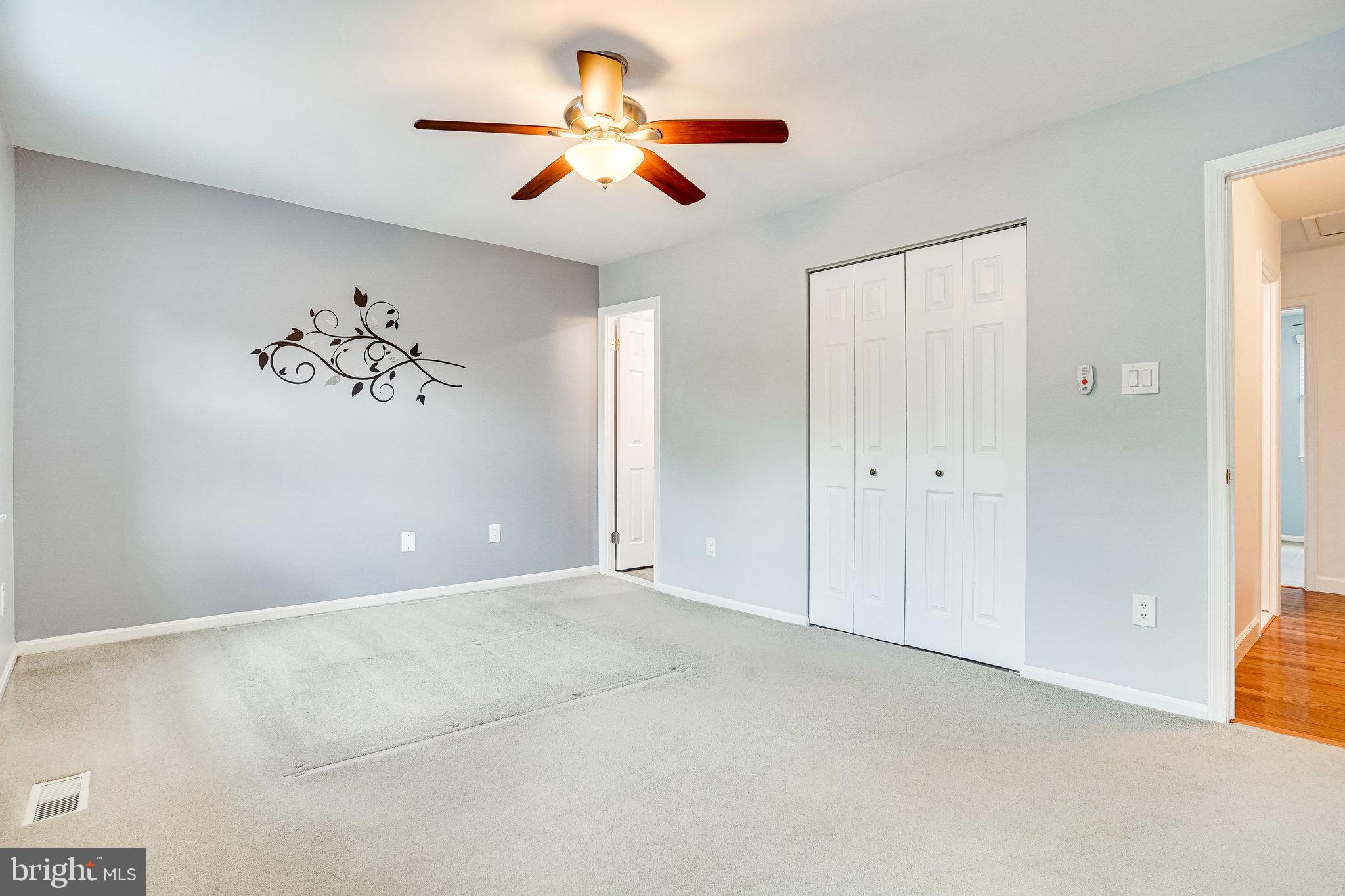 LAKEPOINTE - Residential