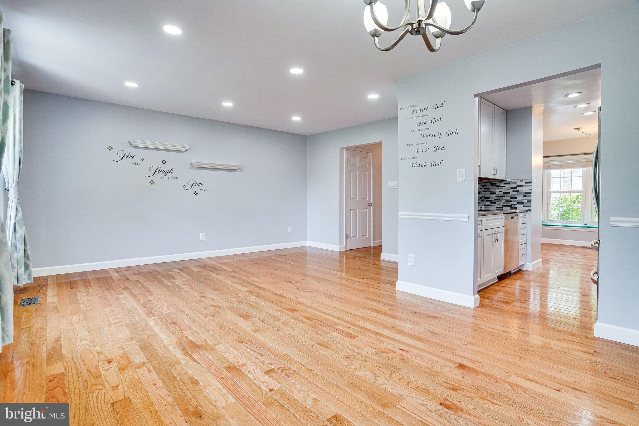 LAKEPOINTE - Residential