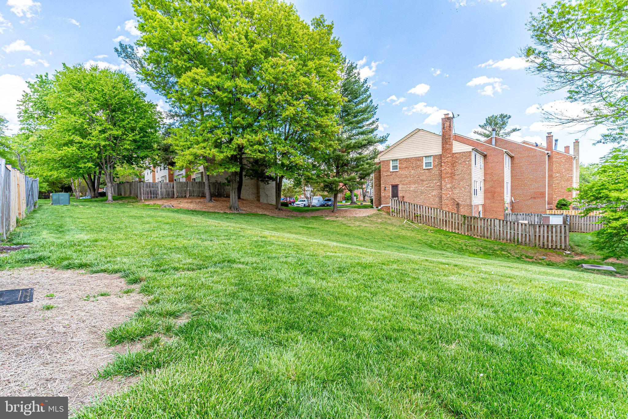 LAKEPOINTE - Residential