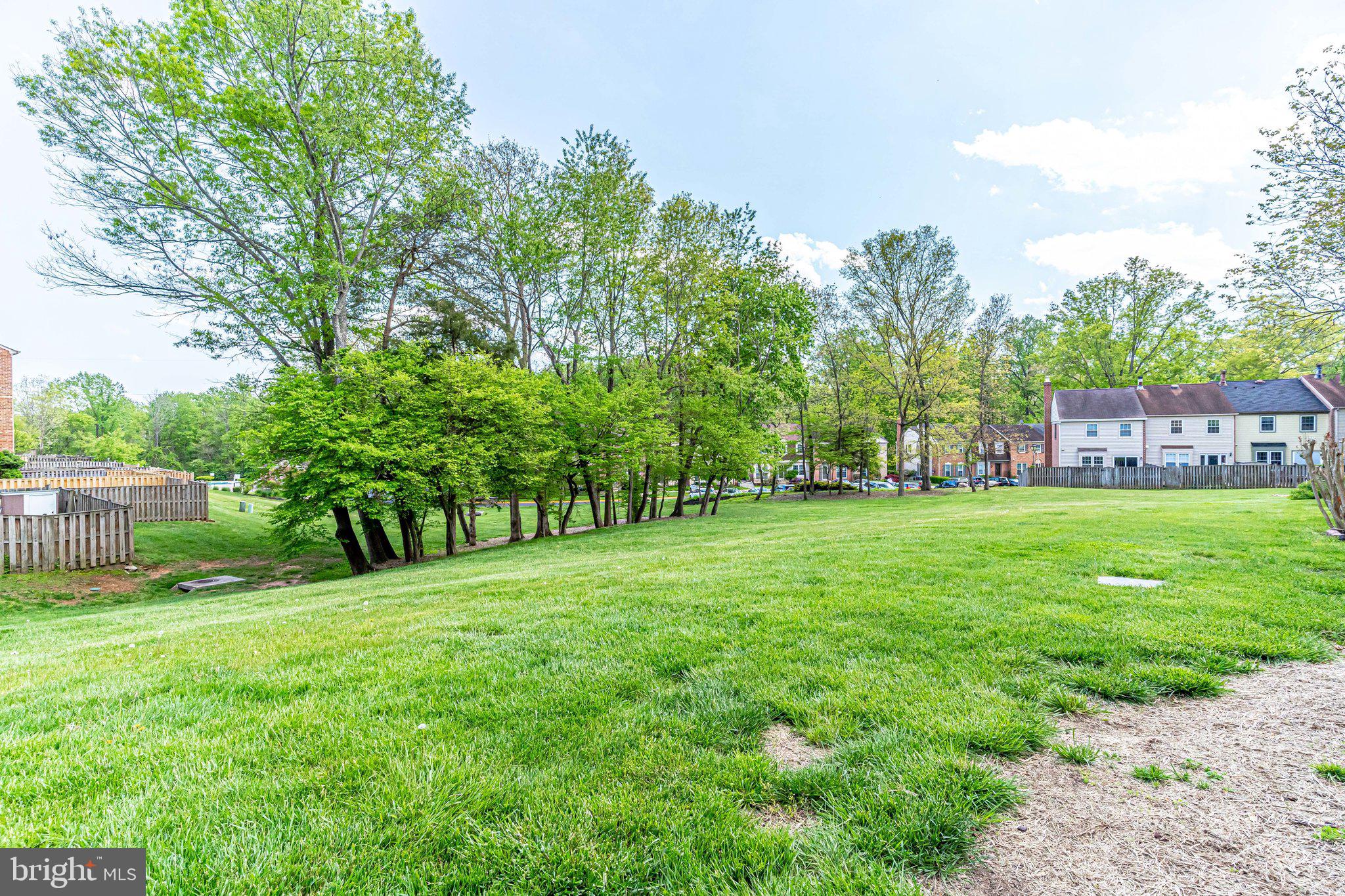 LAKEPOINTE - Residential