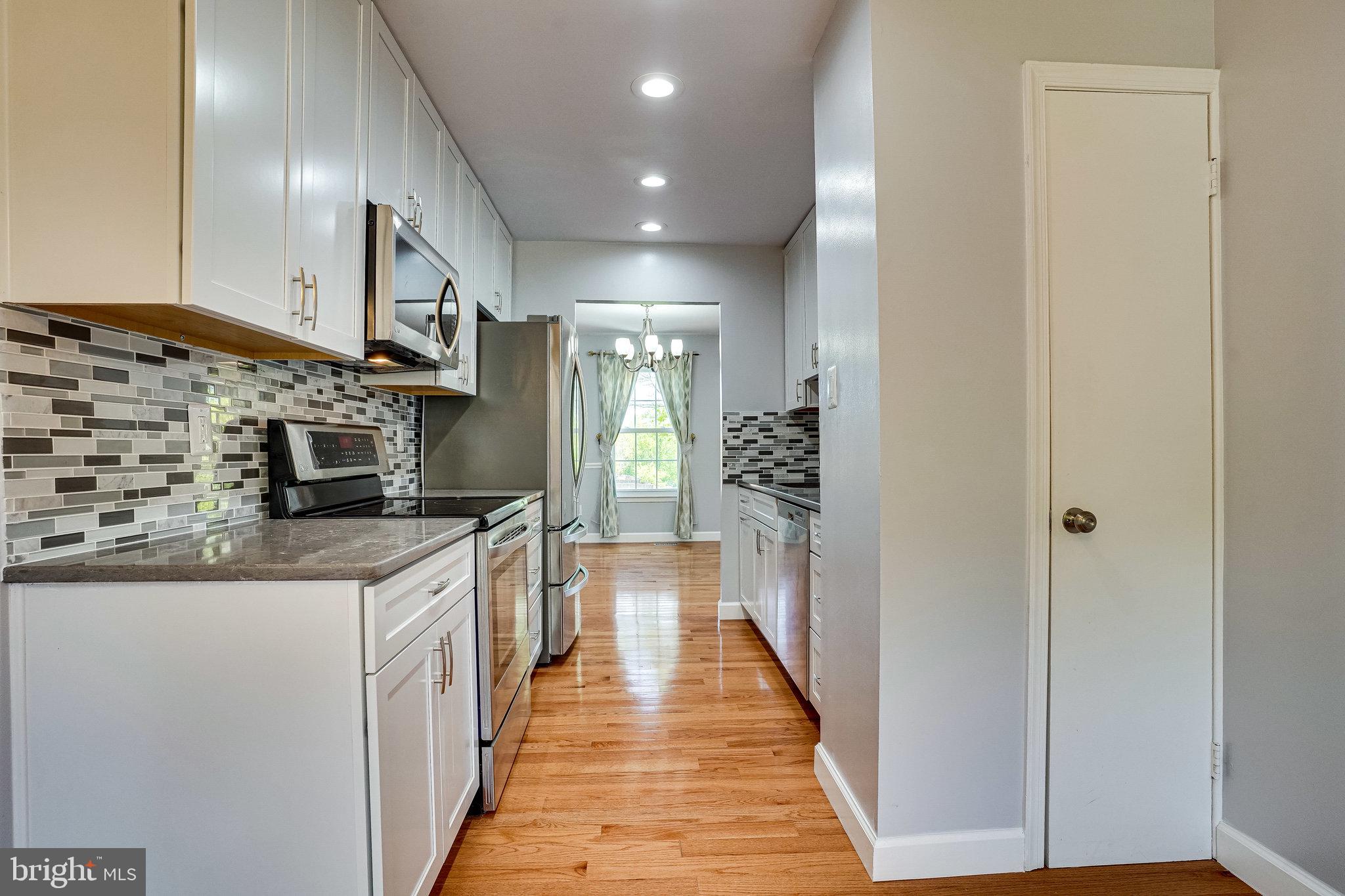 LAKEPOINTE - Residential