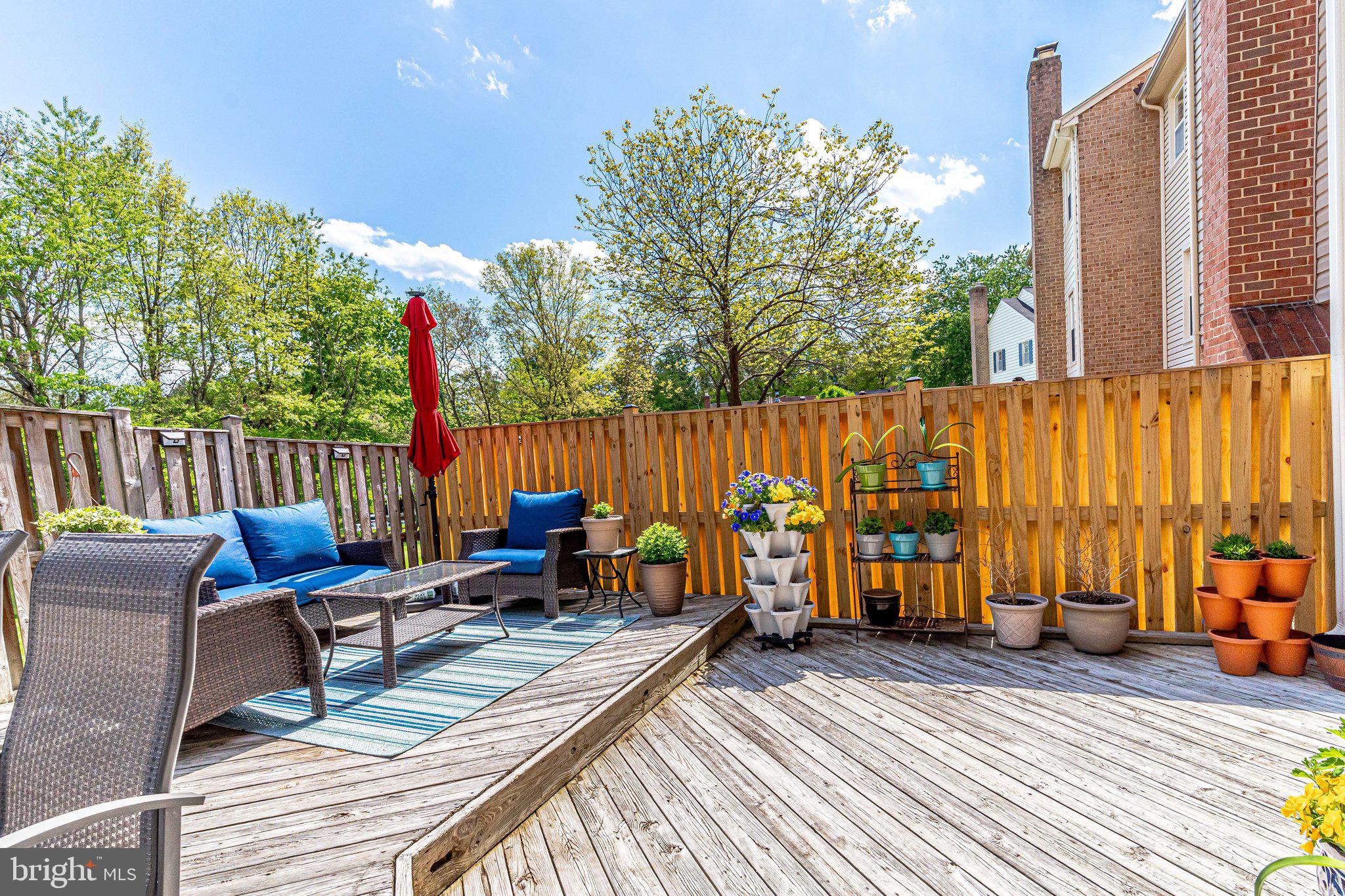 LAKEPOINTE - Residential