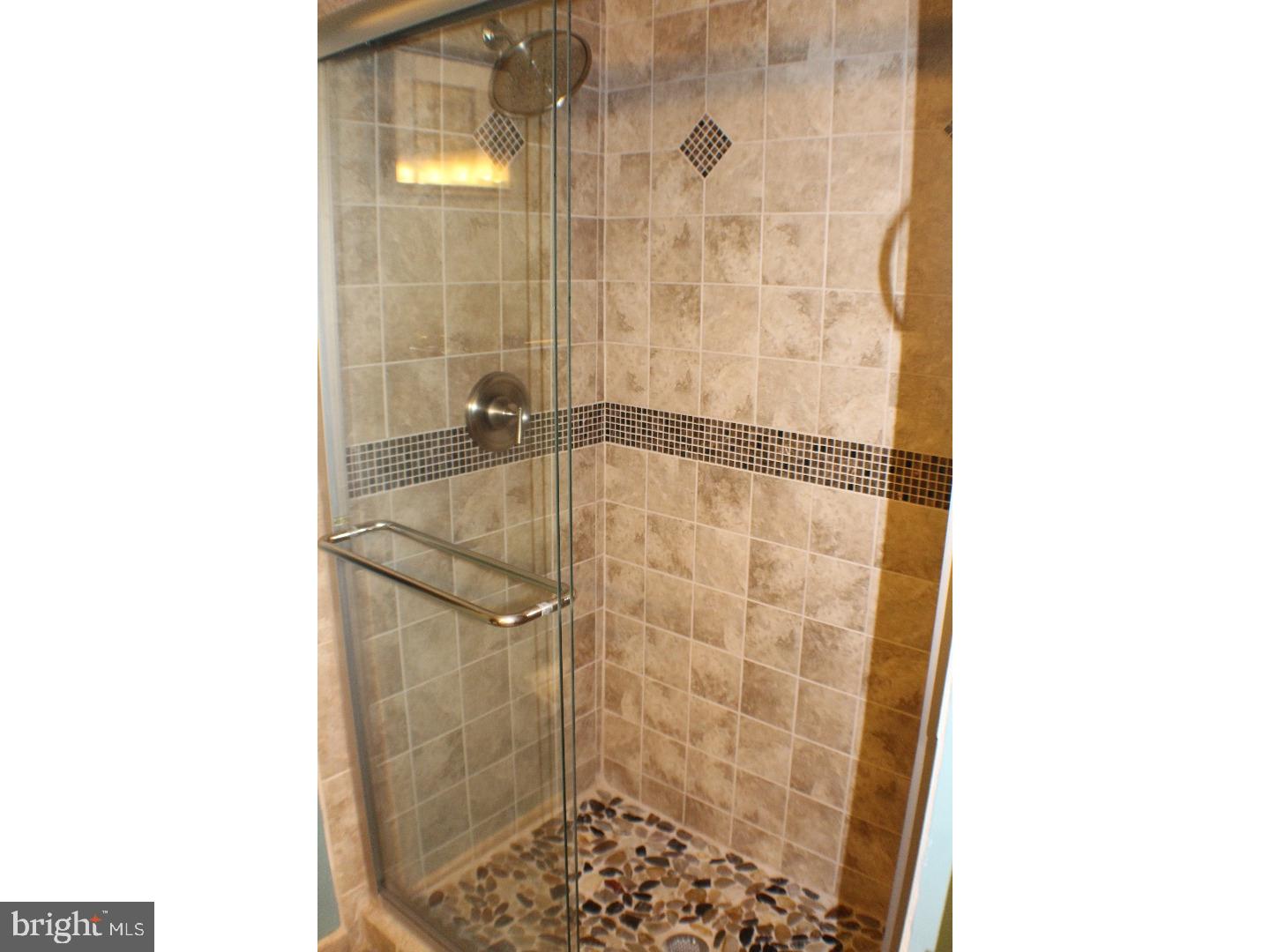 GRAVEL HILL STATIO - Residential