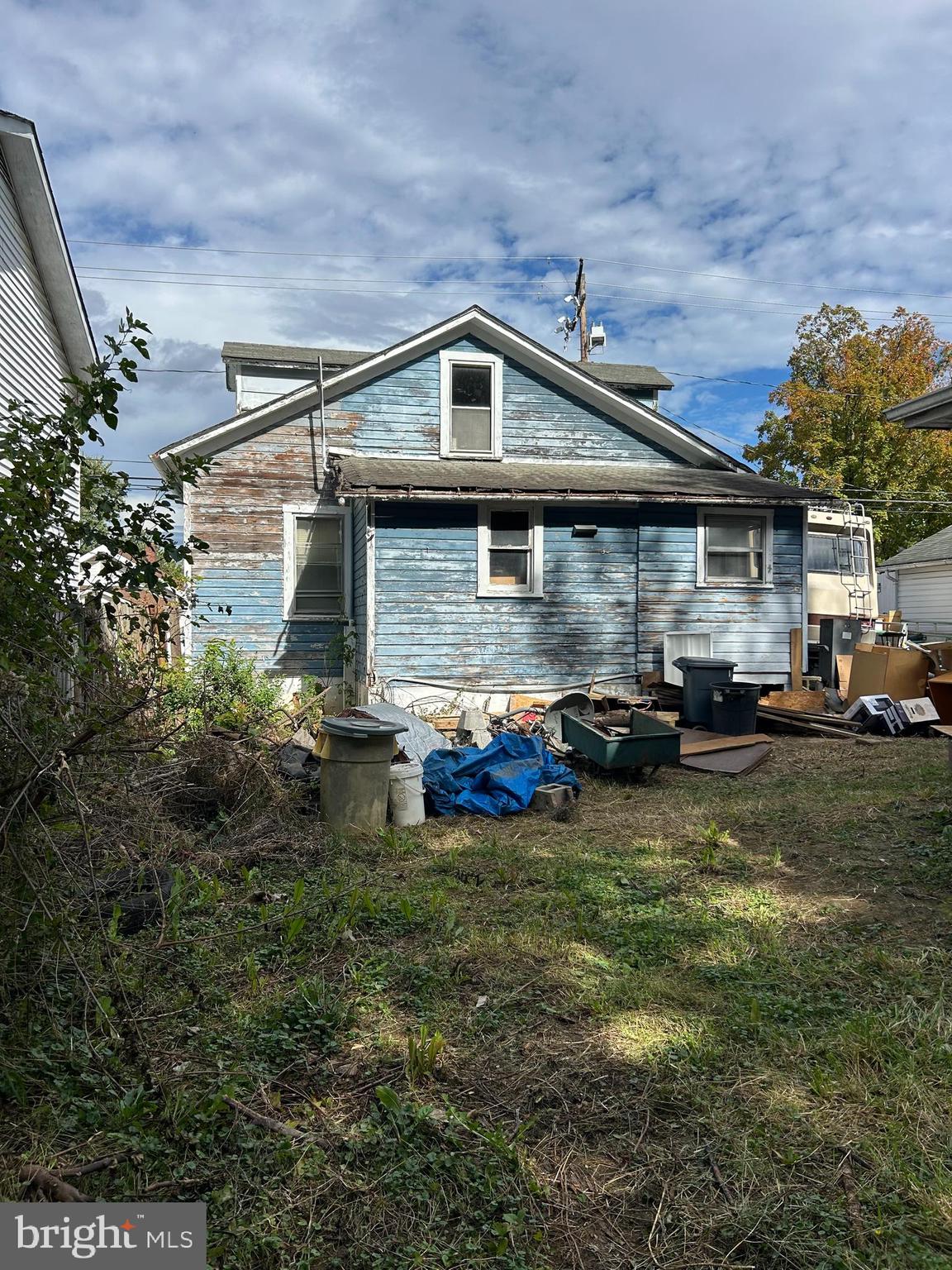27 JACKSON AVENUE