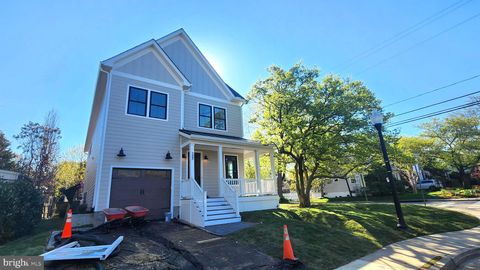 733 S WAYNE STREET ARLINGTON VA 22204