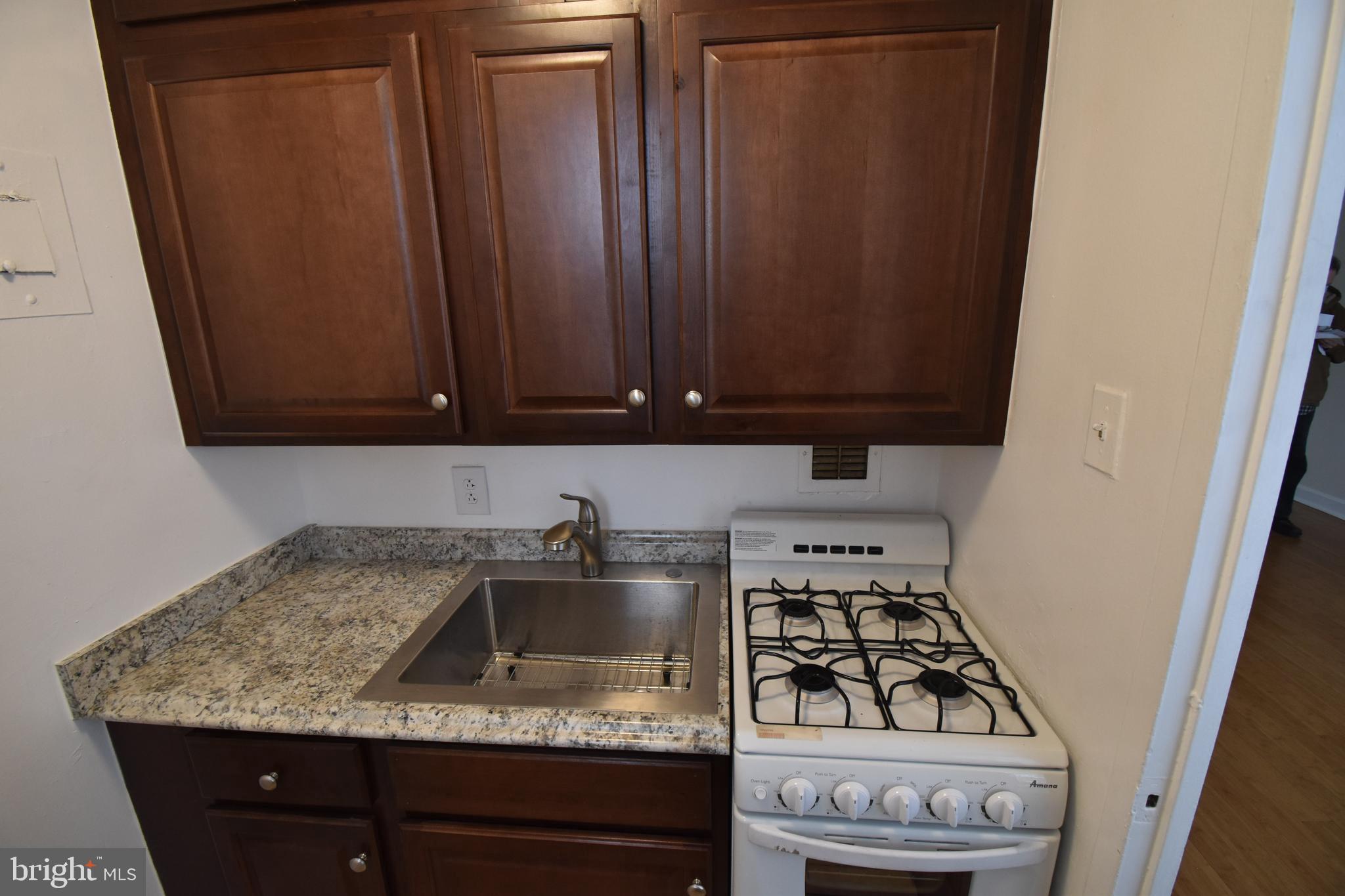 RIVER PLACE - Residential Lease