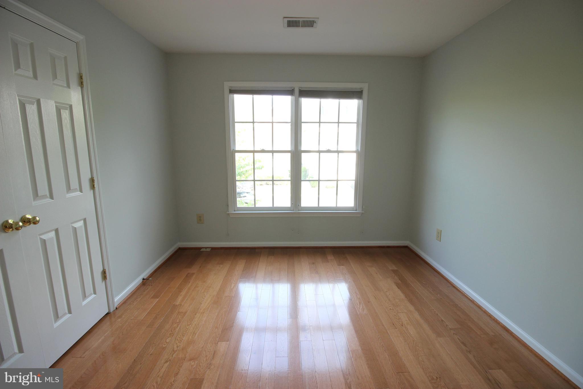 QUINCE ORCHARD PARK - Residential Lease