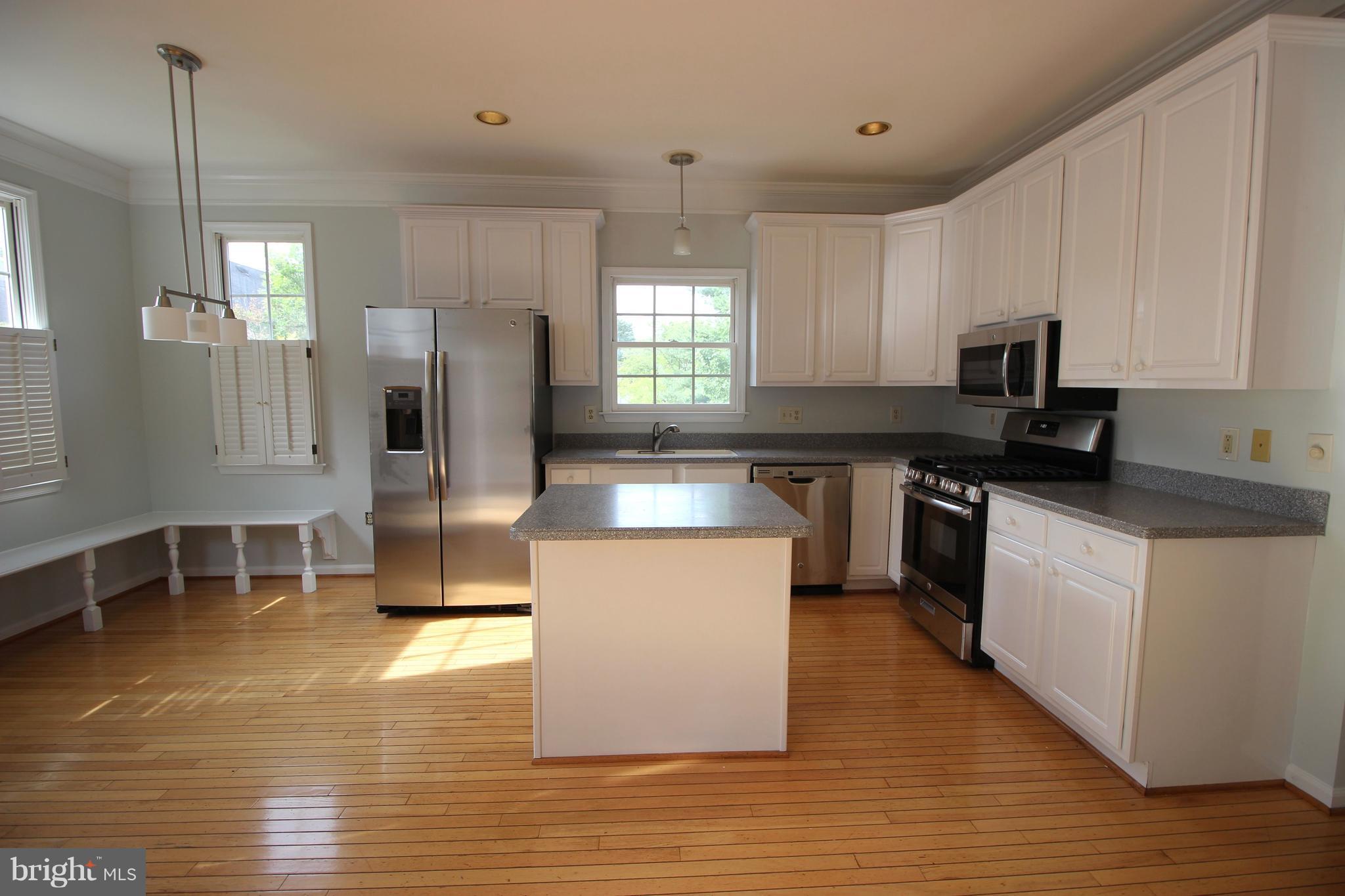 QUINCE ORCHARD PARK - Residential Lease