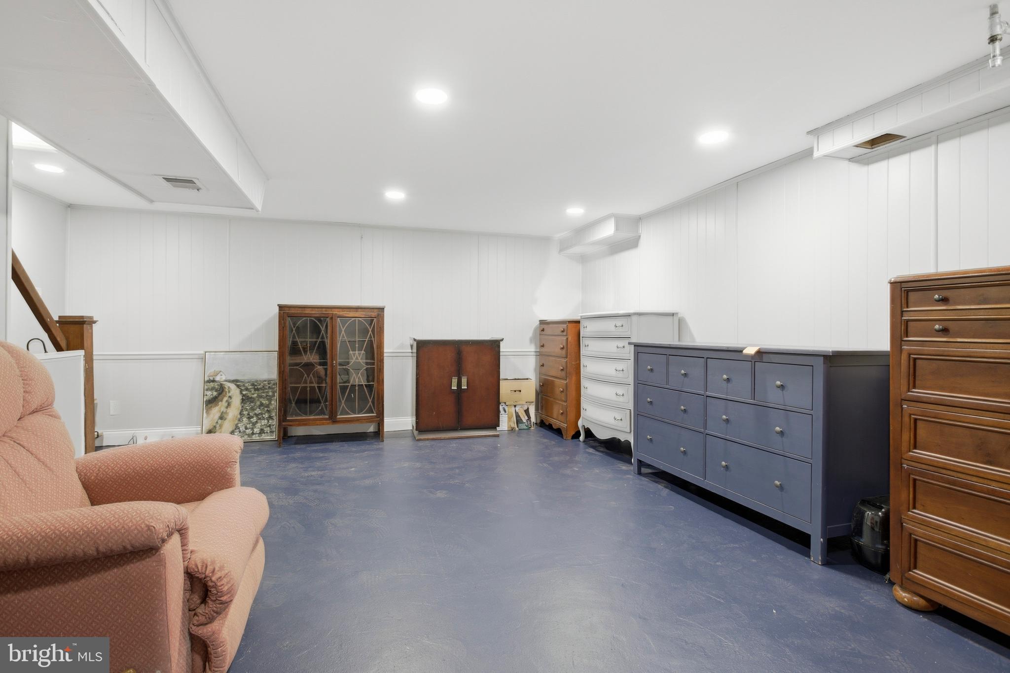 SWARTHMORE HILLS - Residential