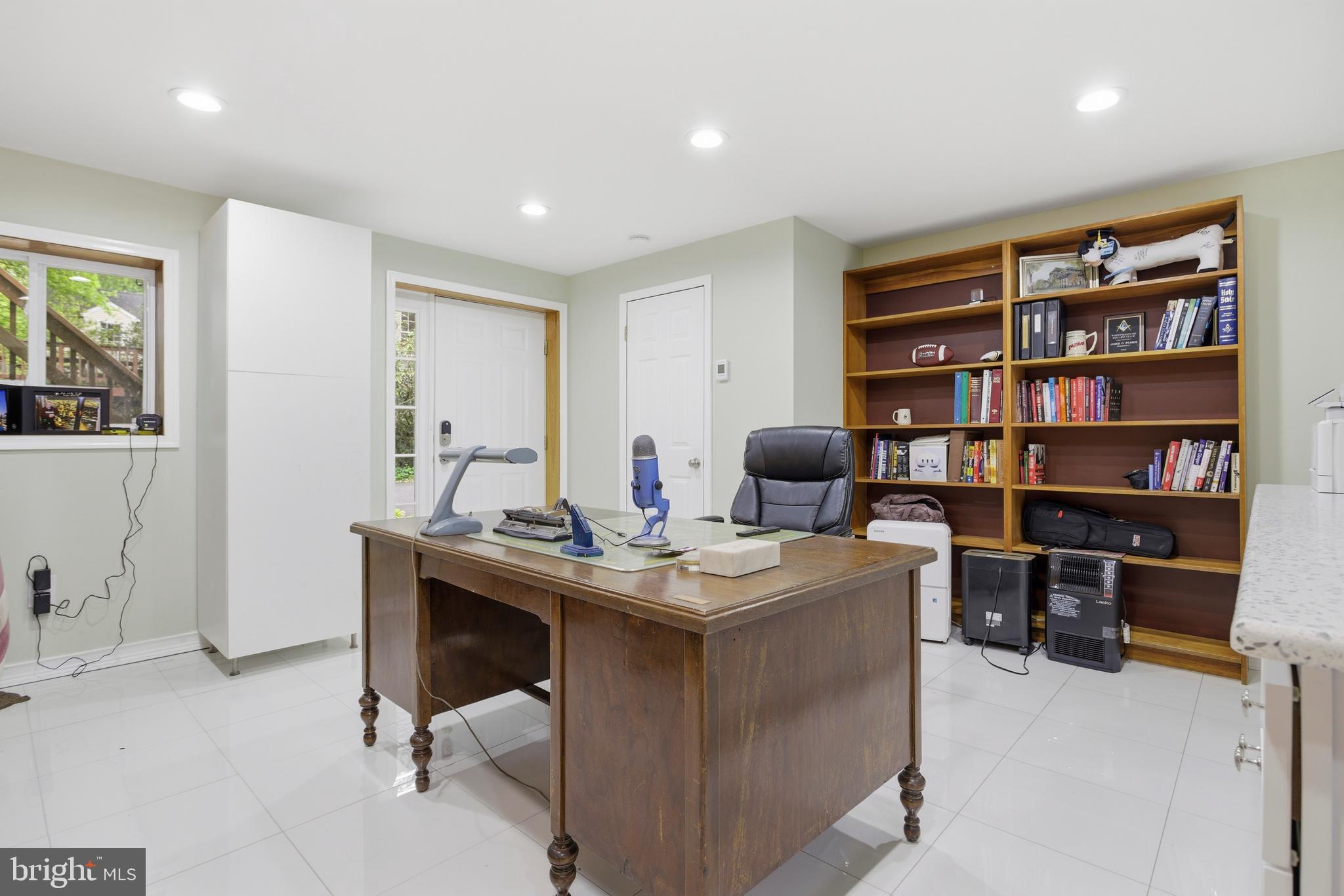 SWARTHMORE HILLS - Residential