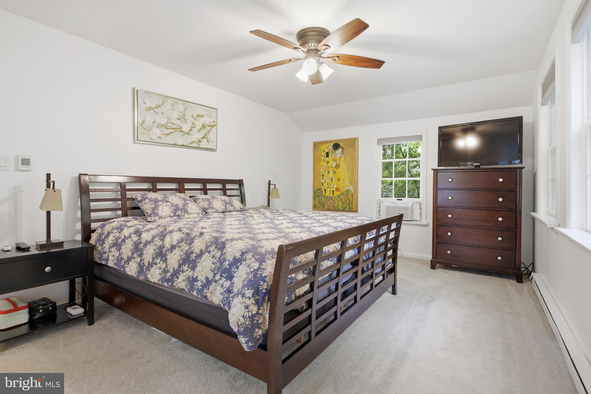SWARTHMORE HILLS - Residential