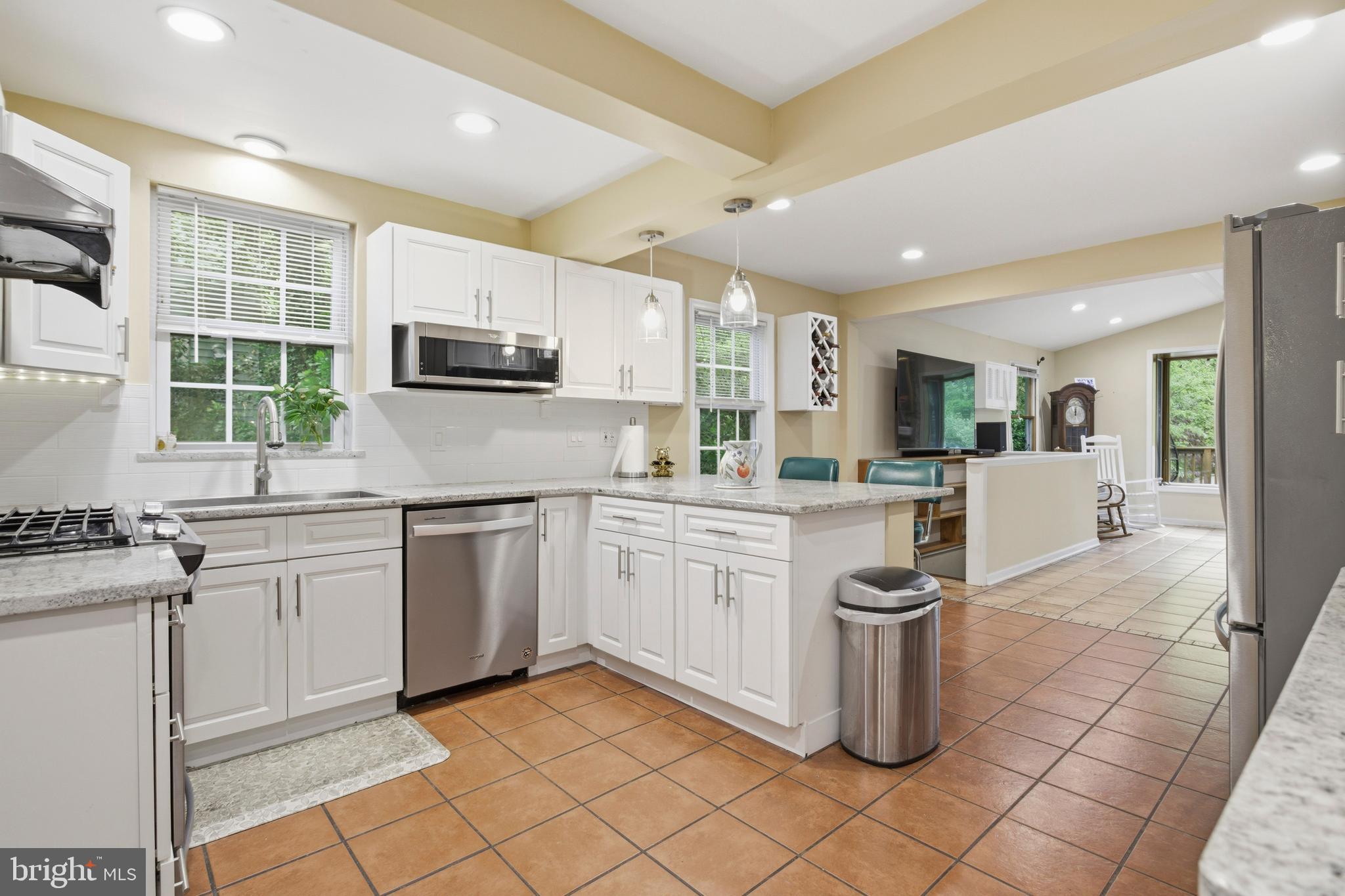SWARTHMORE HILLS - Residential