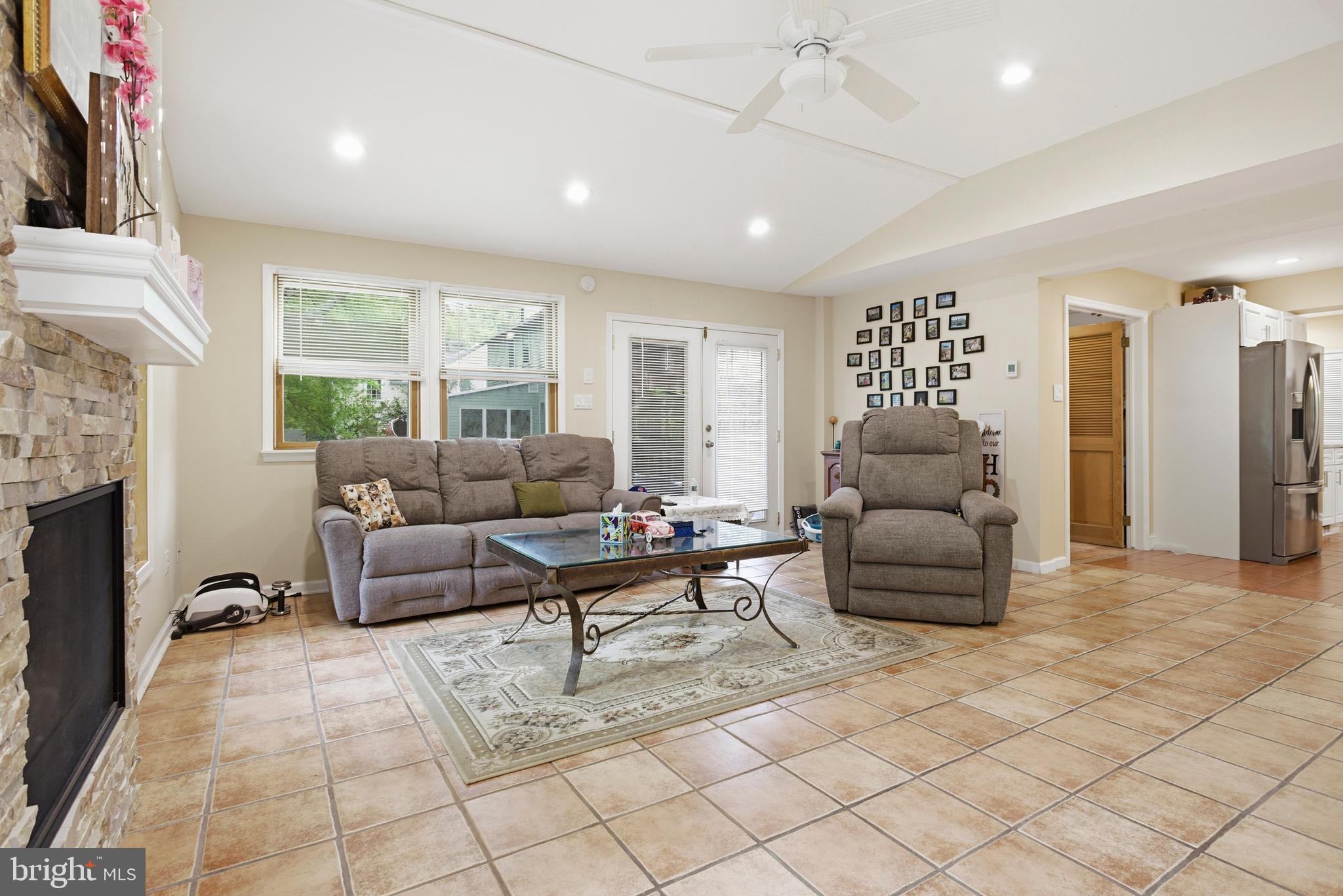 SWARTHMORE HILLS - Residential